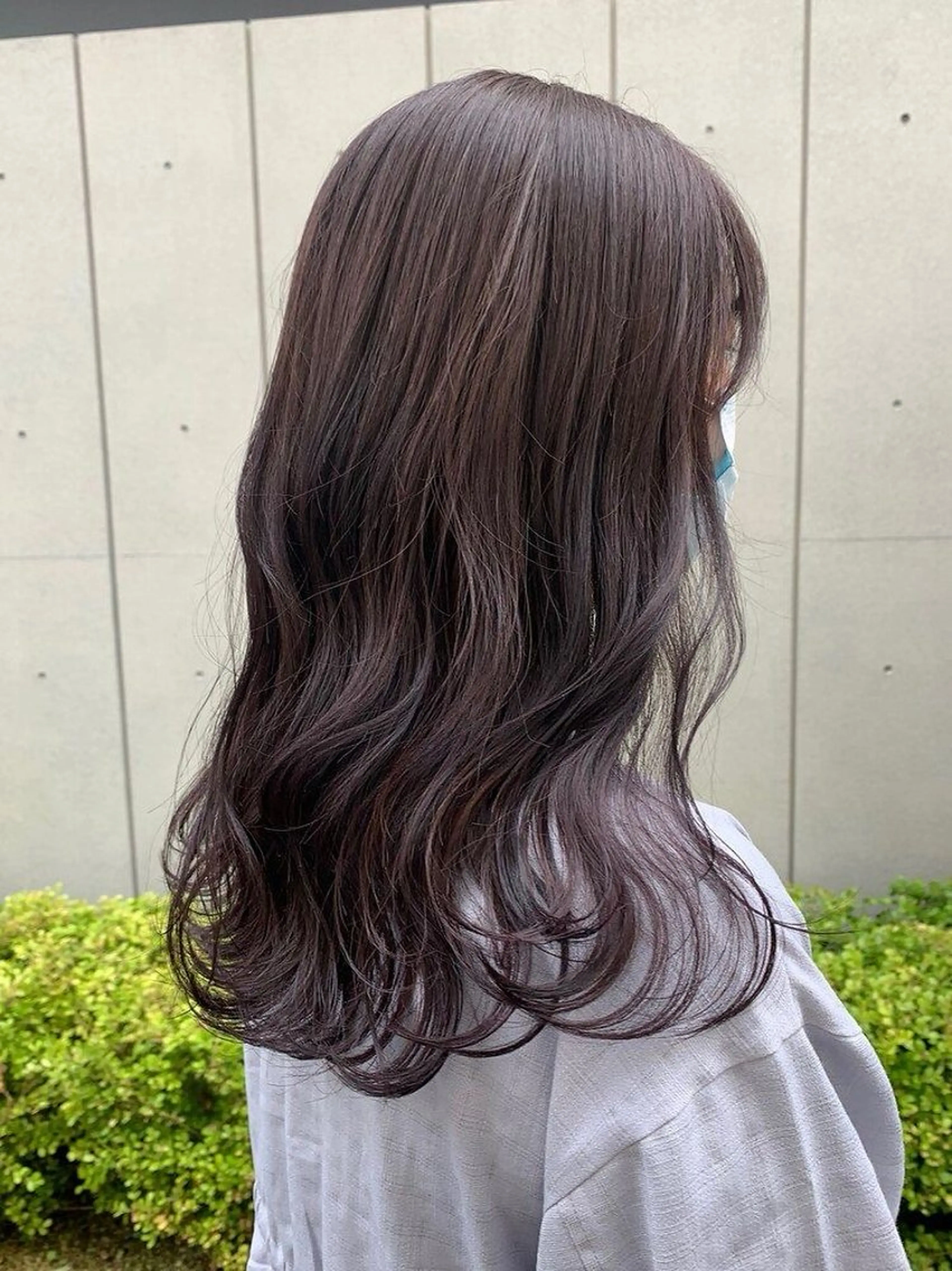 セミロング カラー パーマ パープルカラー ヘアカラー トリートメント 森山 陽菜のヘアスタイル