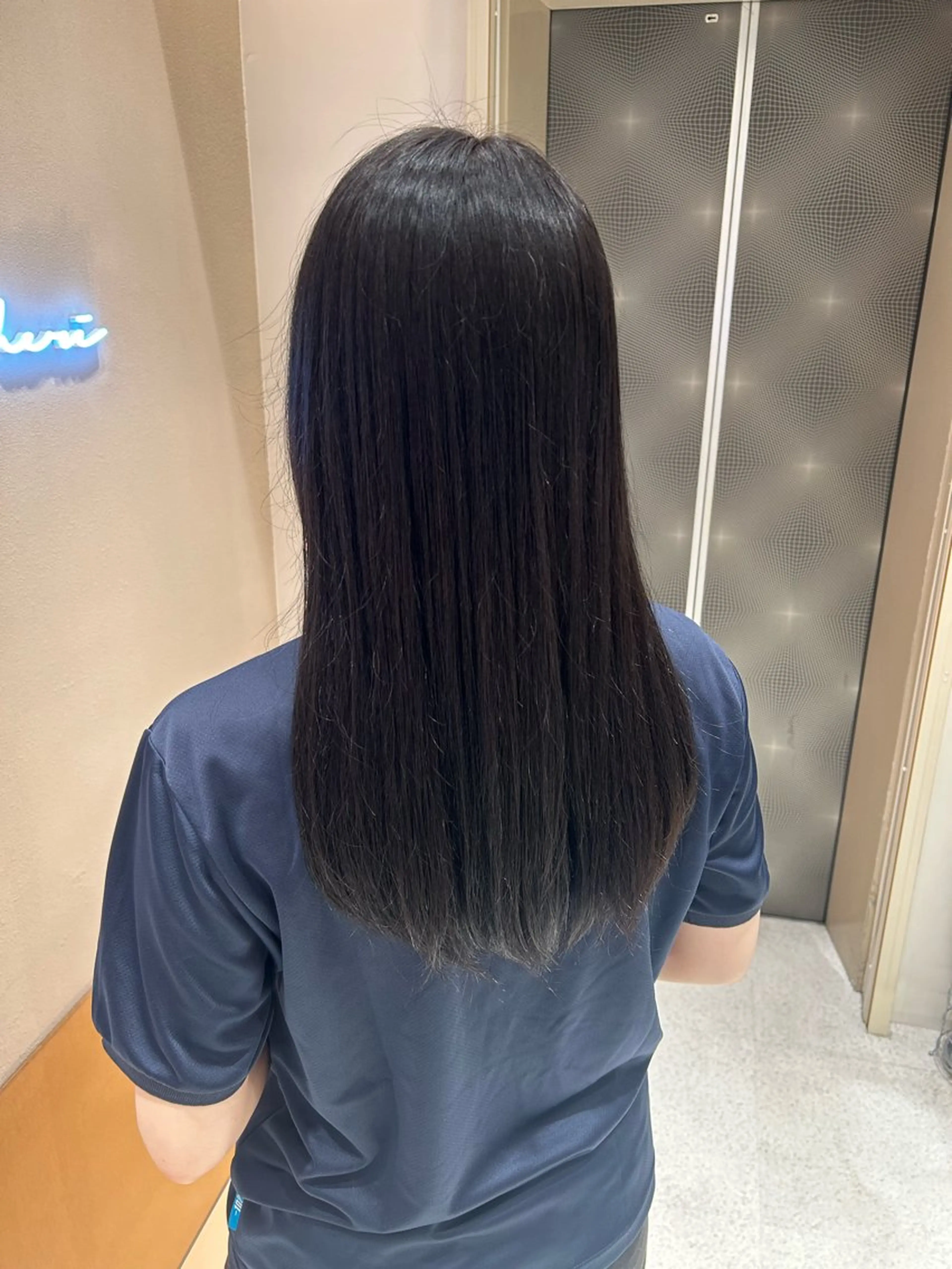 ロング カラー 透明感カラー 暖色カラ-ෆ˚顔周り 🎀ོ白岩亜実🎀ོのヘアスタイル