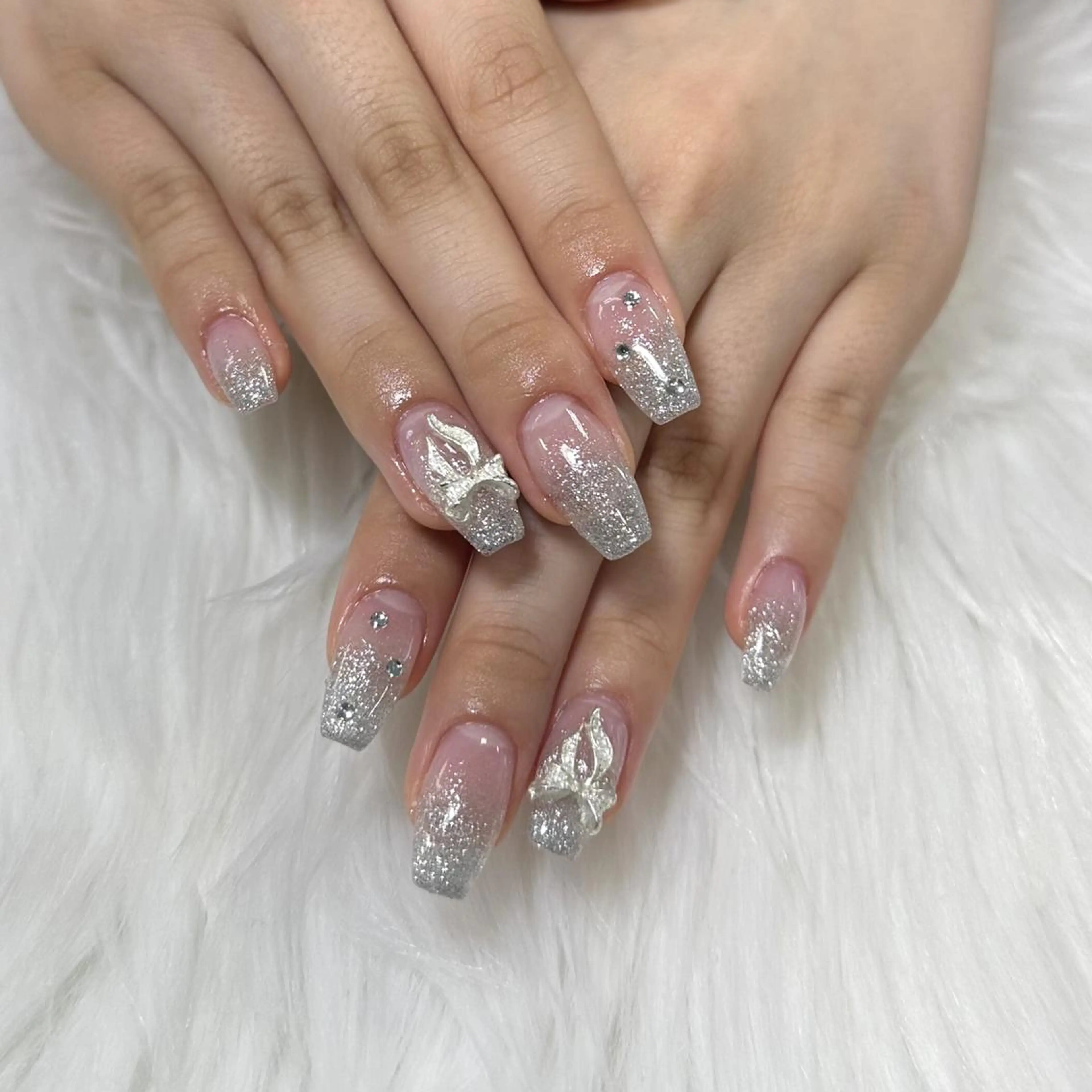 ネイル Azusa🩵 ネイル💅🏻心斎橋のネイルデザイン