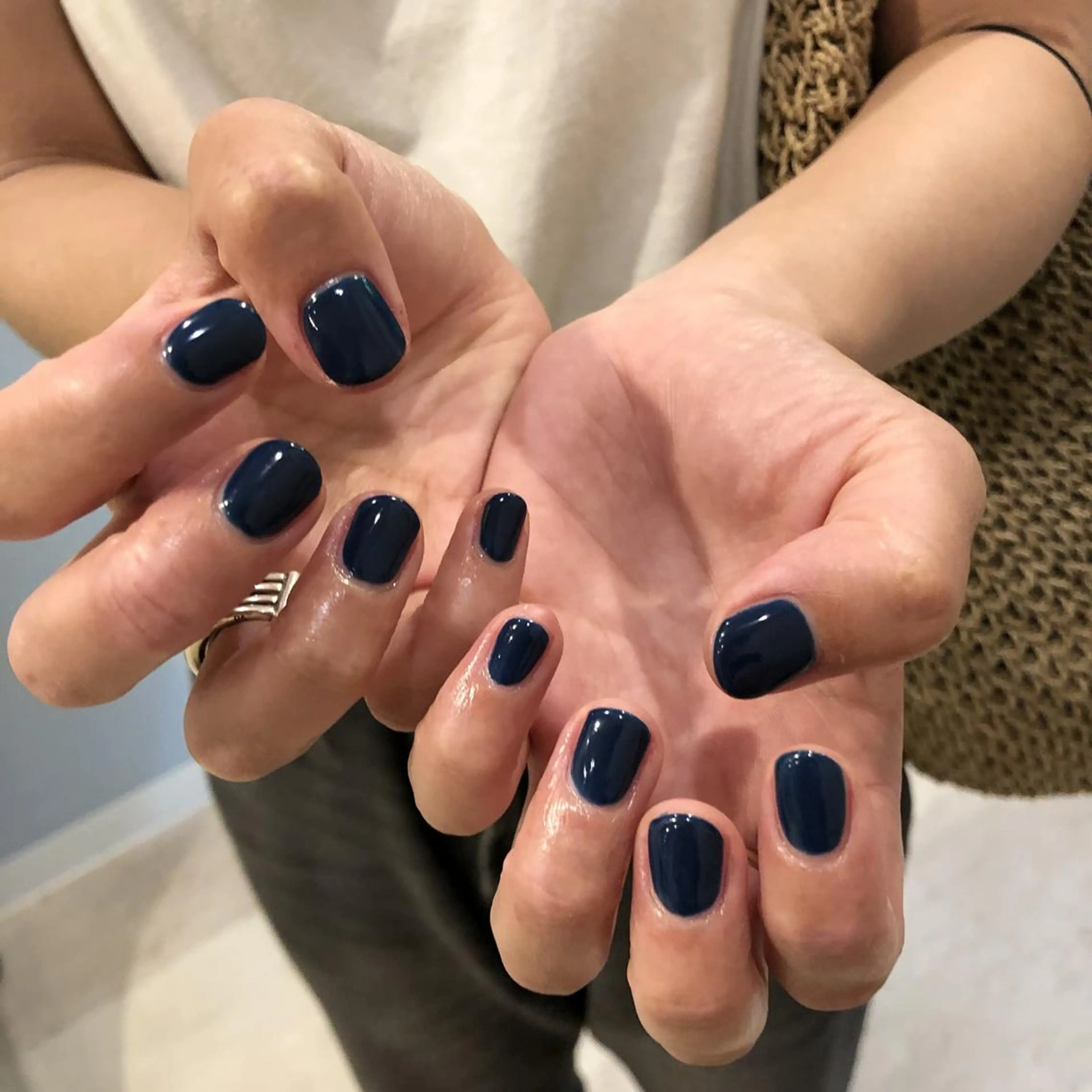 ネイル ワンカラーネイル ハンドネイル ハンドケア cerapiage mizukiのネイルデザイン