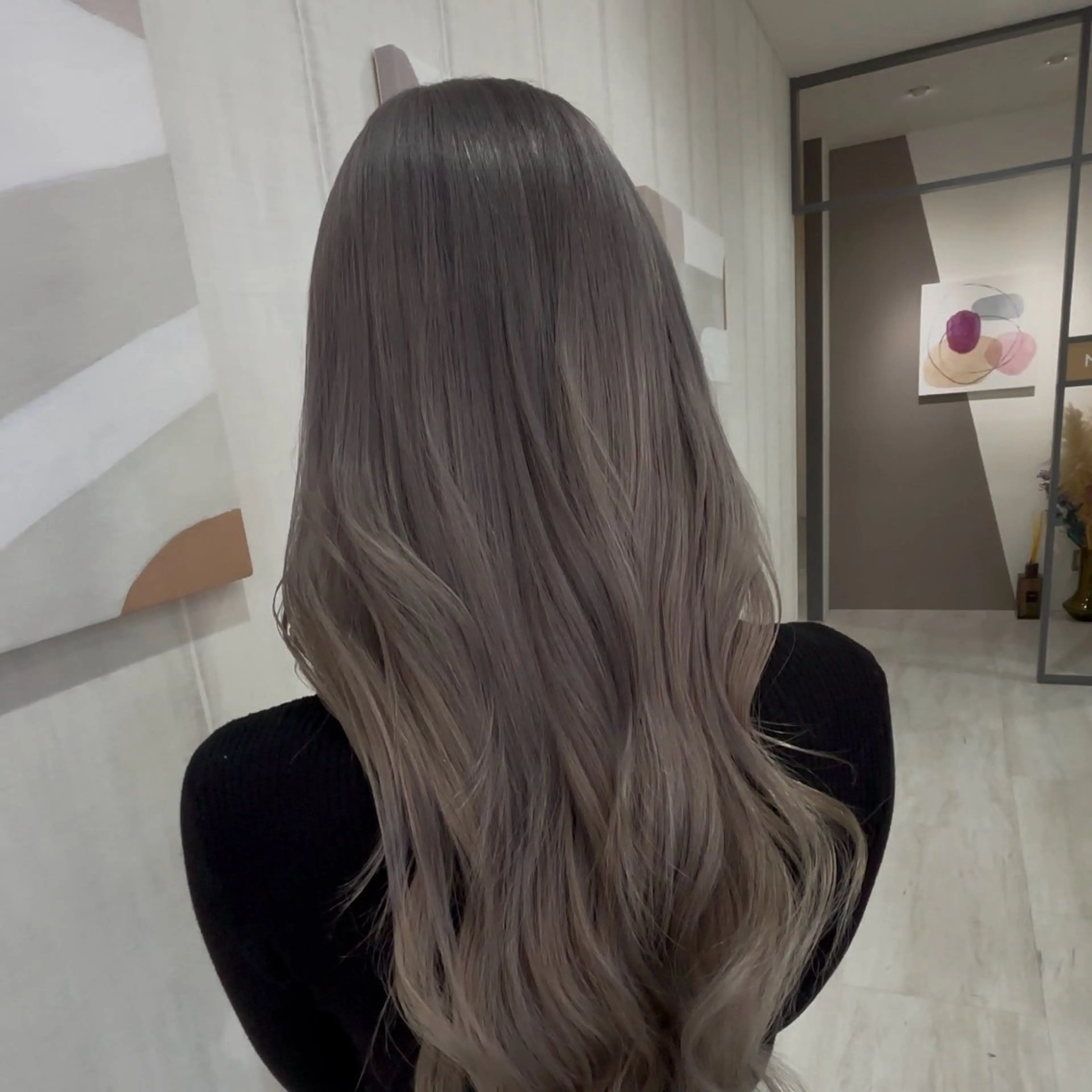 カラー ブリーチ グレージュ EARTH富山婦中店 2026新卒20万〜のヘアスタイル