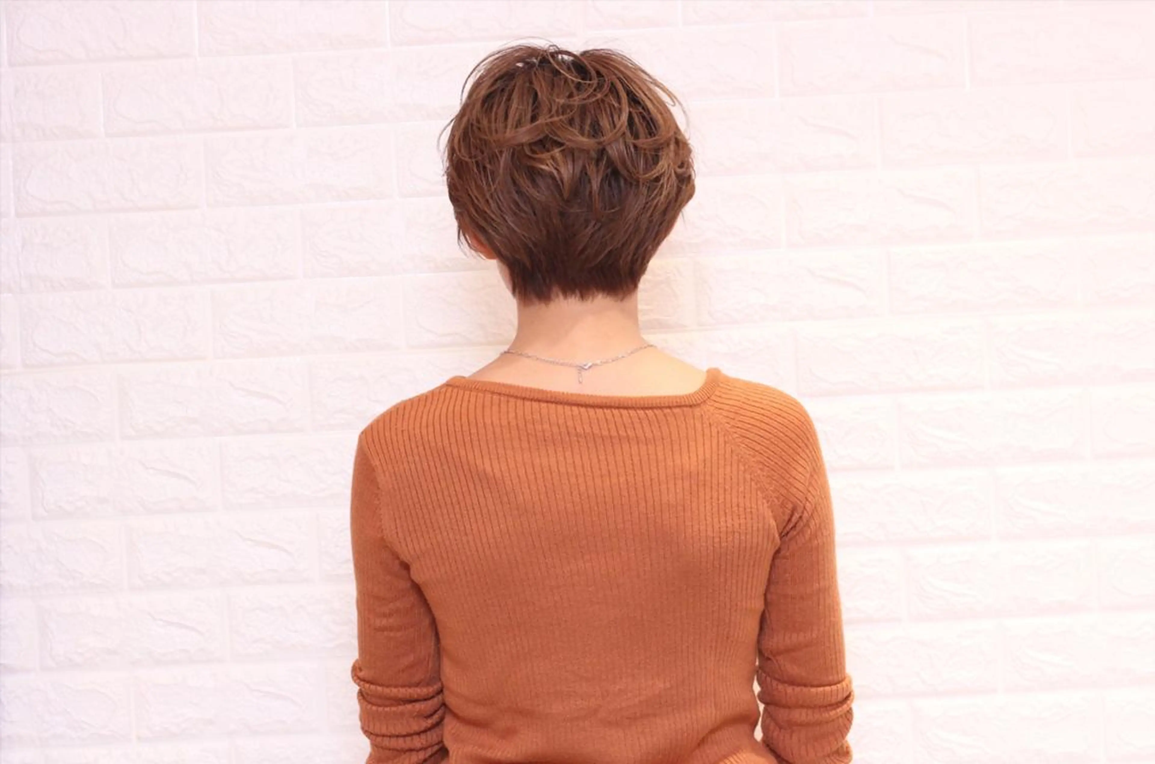 ショート カラー 向井 美緒のヘアスタイル