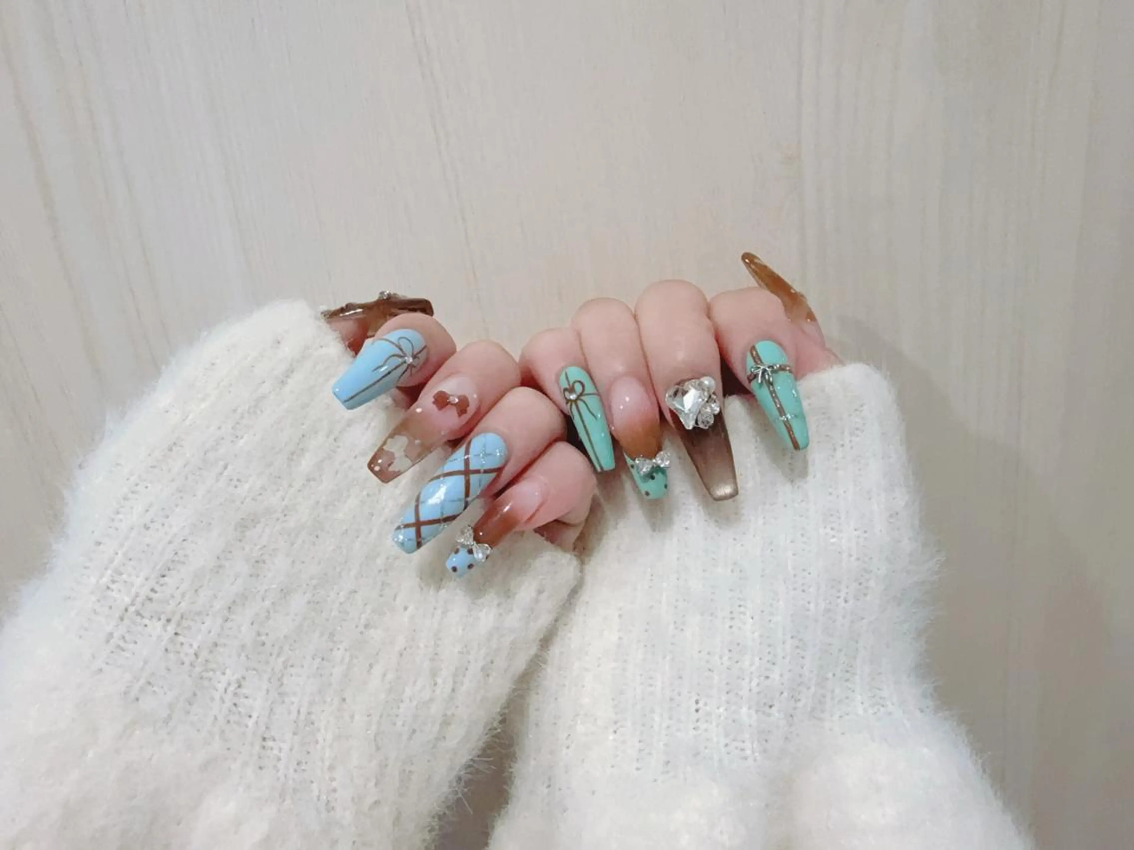 ネイル ☁️Minmin Tsuki💙🩵のネイルデザイン