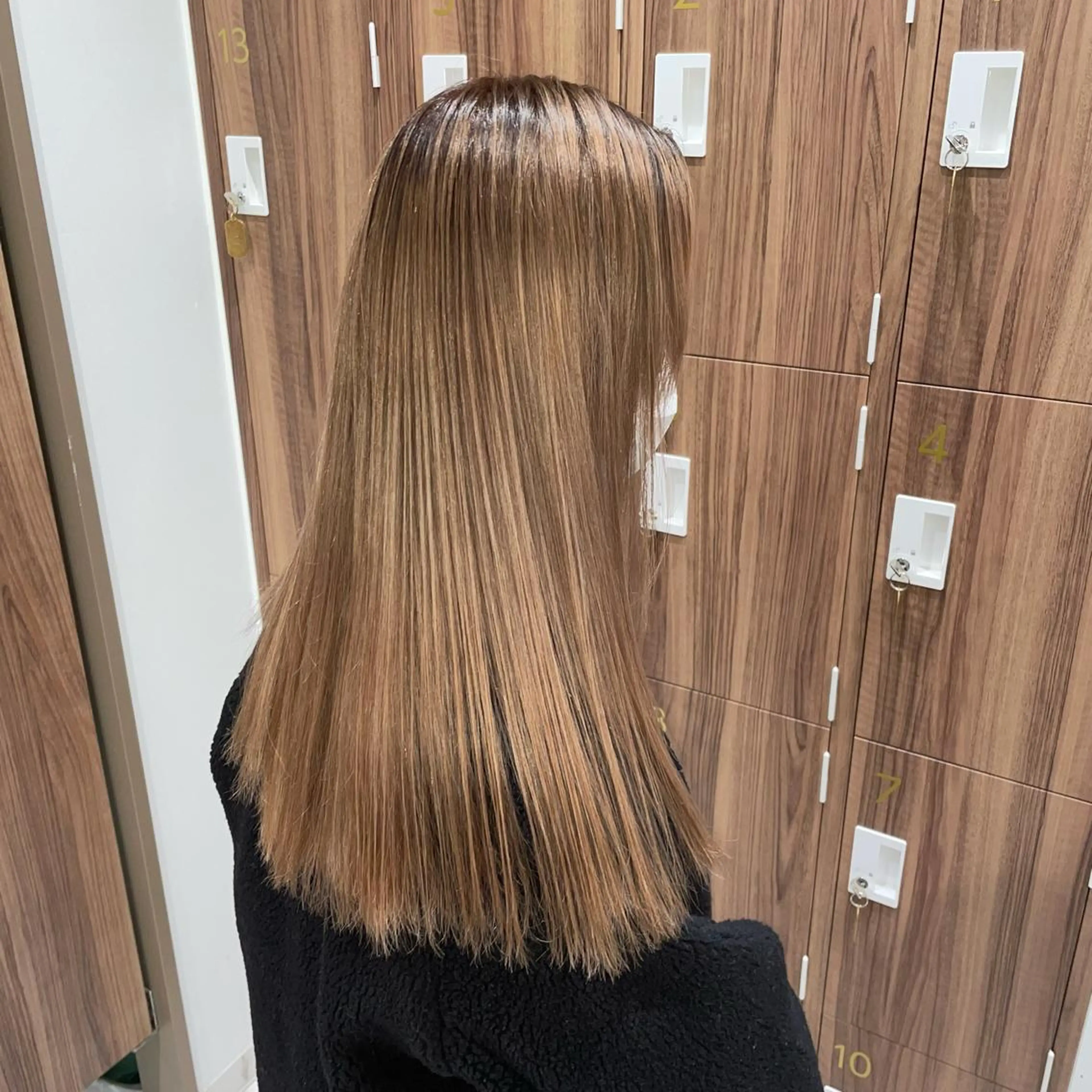 ミディアム カラー ベージュカラー ミルクティーベージュ 髪質改善 🇰🇷韓国ヘア★ 副店長.쿠리타⭐︎のヘアスタイル