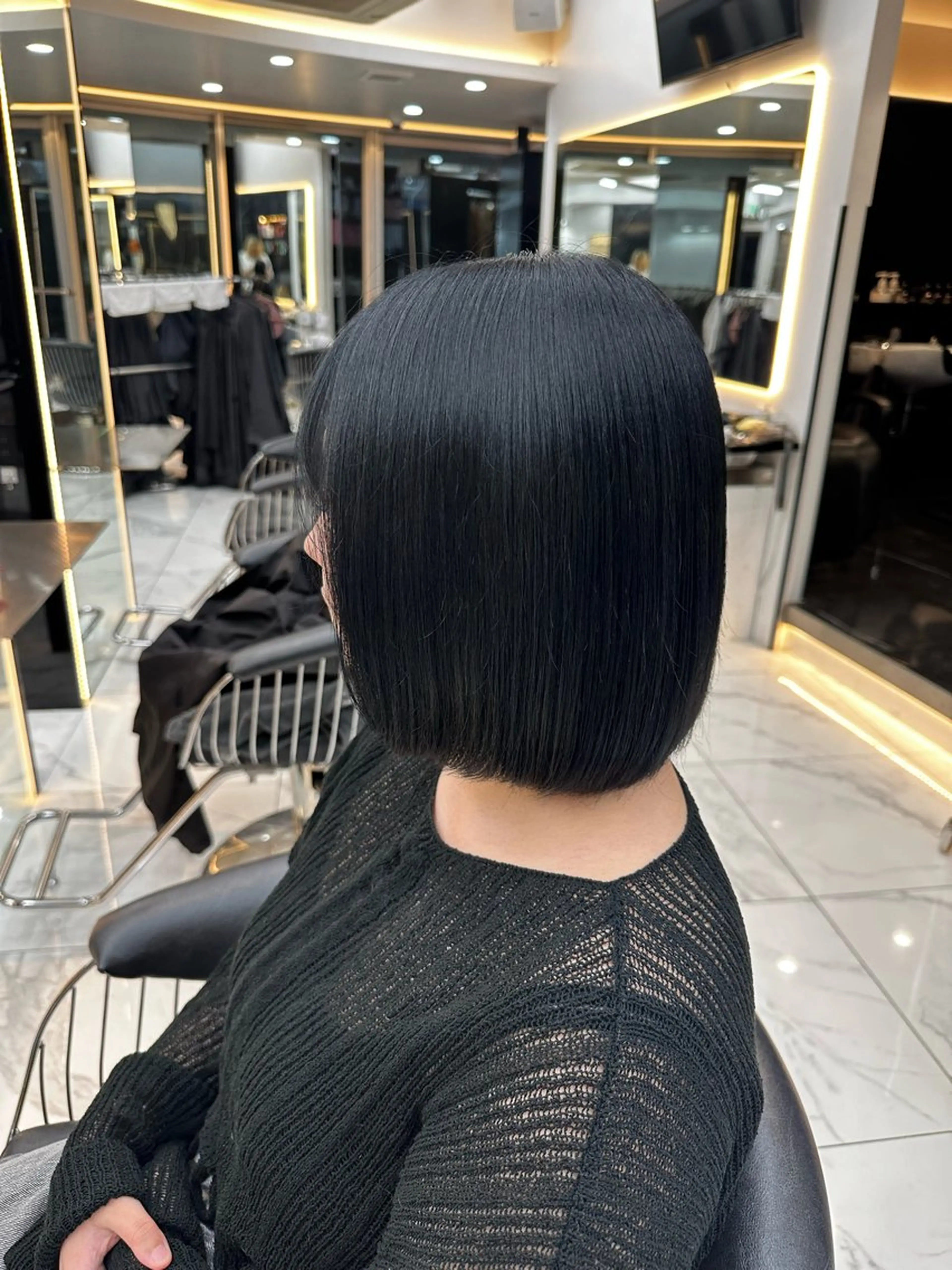 カラー 黒髪 ブルーカラー ブルーブラック ヘアカラー トリートメント 【Lapis 渋谷本店】りかのヘアスタイル