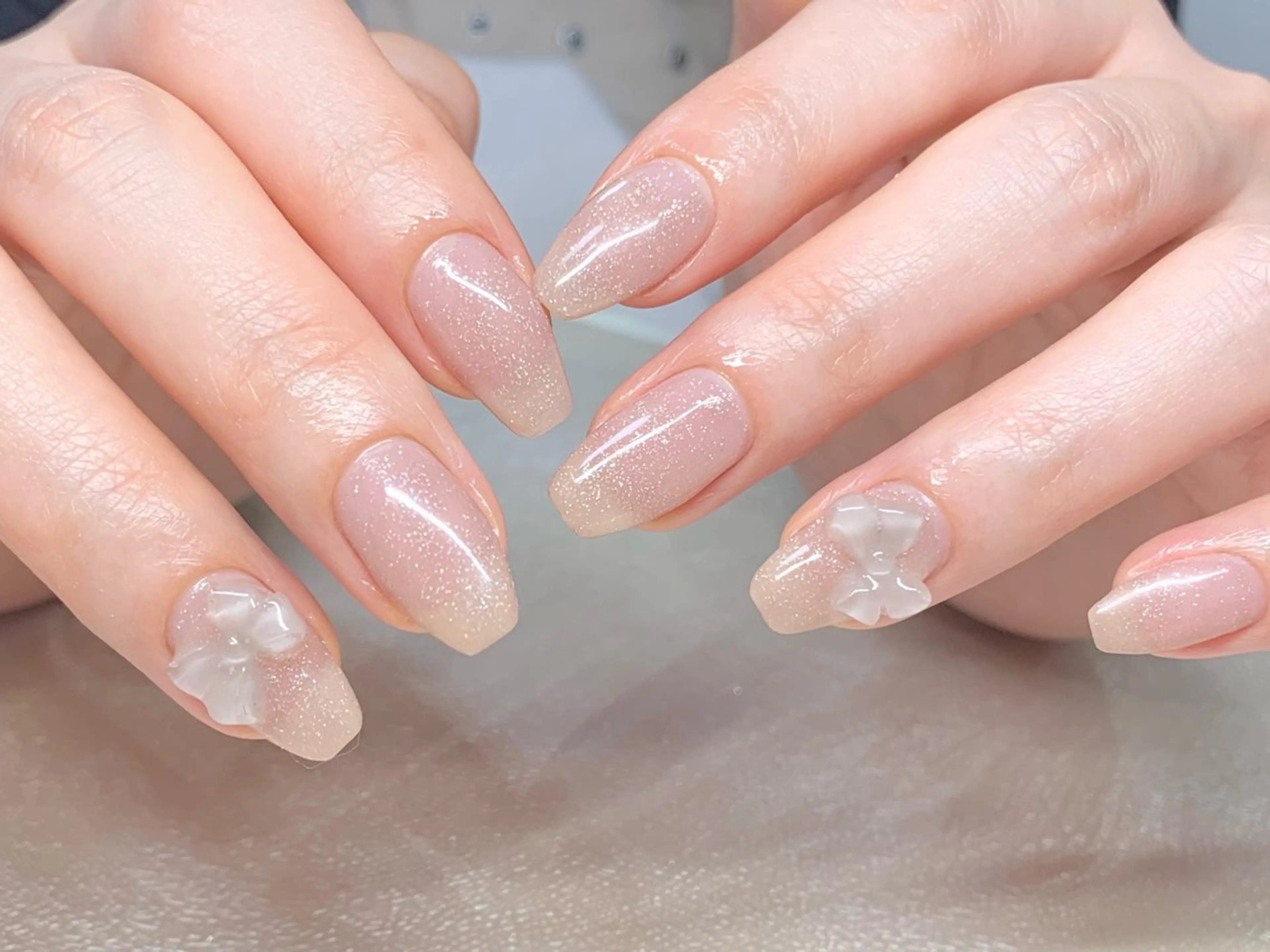 ネイル ラメ(グリッター) ワンカラーネイル ピンク イリゼ フルールのネイルデザイン