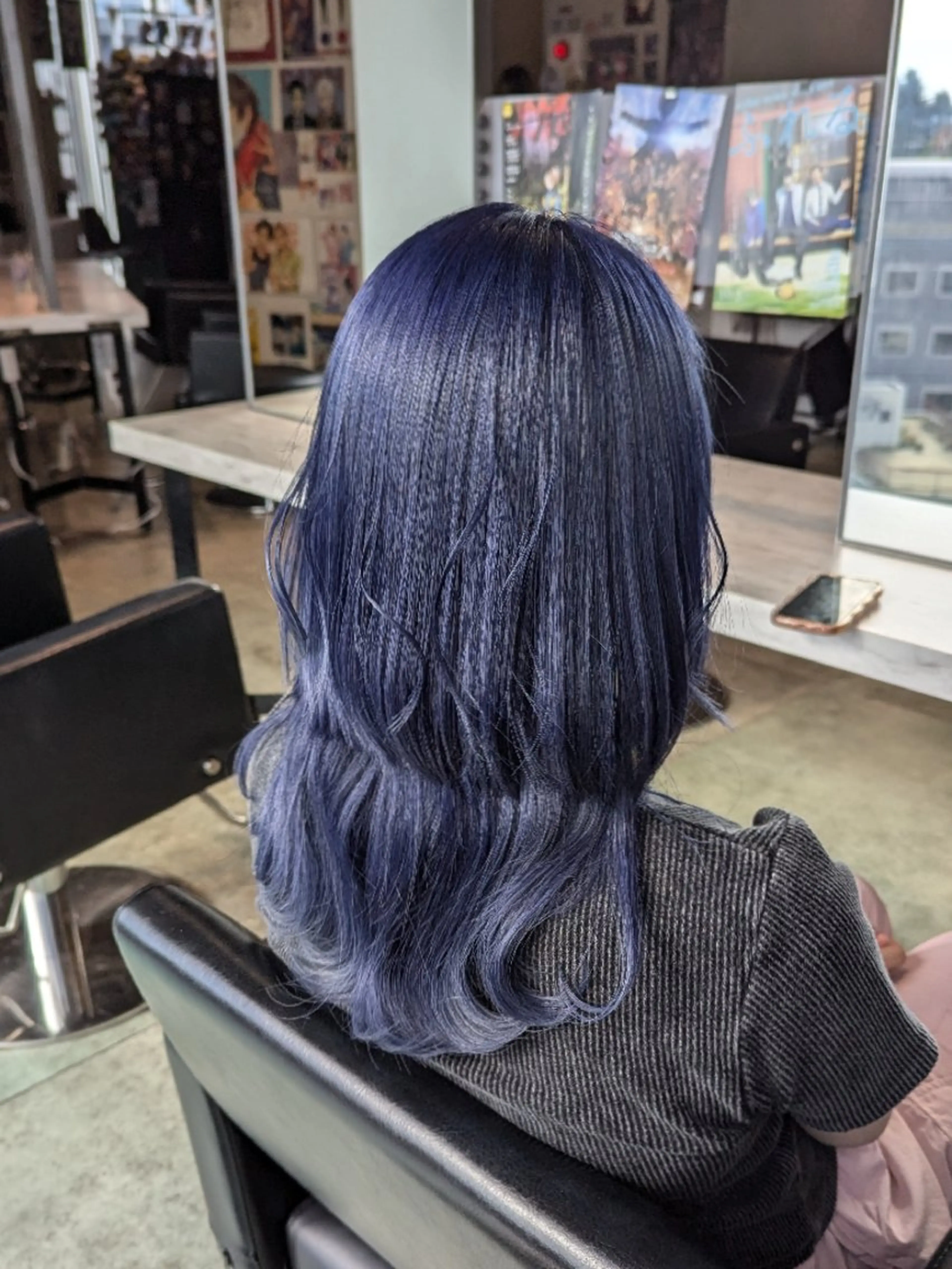 カラー セミロング ネイビーカラー 推しカラー🦉にじさ んじカラー🌈🕒✨のヘアスタイル