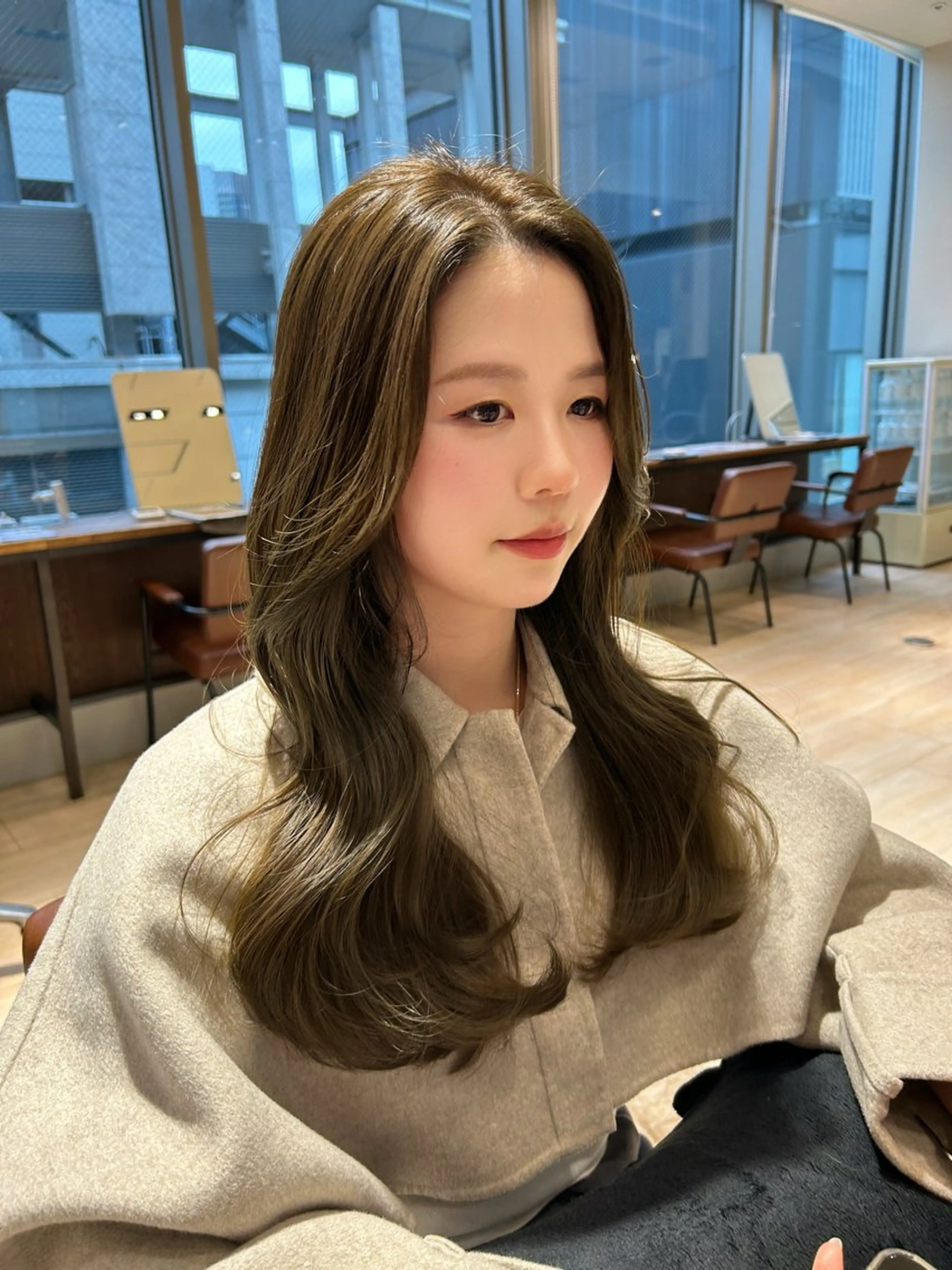 ロング 🎀大竹美侑／顔まわ りカット／レイヤーのヘアスタイル