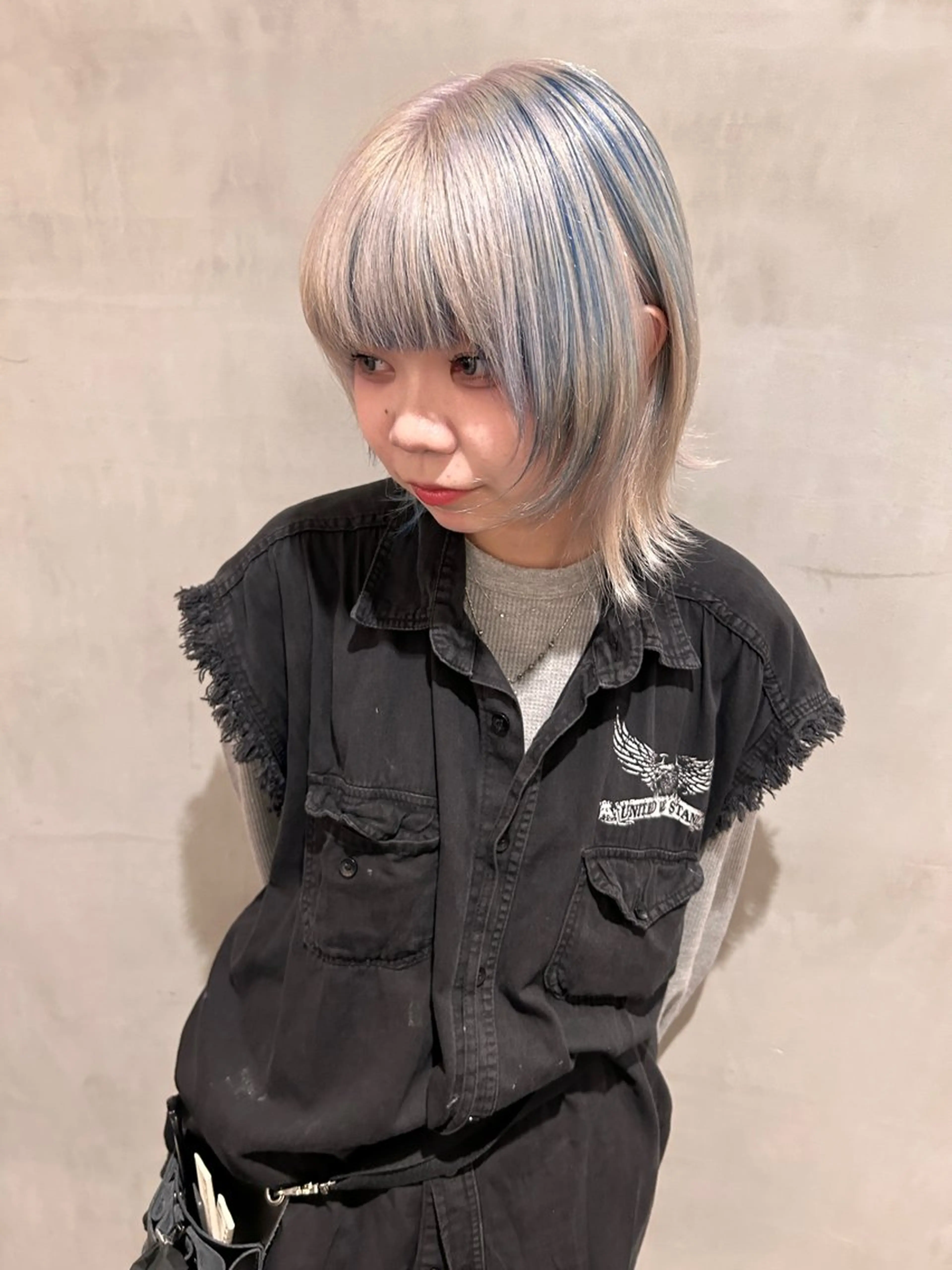 ミディアム カラー ベージュカラー ブルーカラー ホワイトベージュ 顔まわり/暖色 可愛い特化🎀ゆうなのヘアスタイル