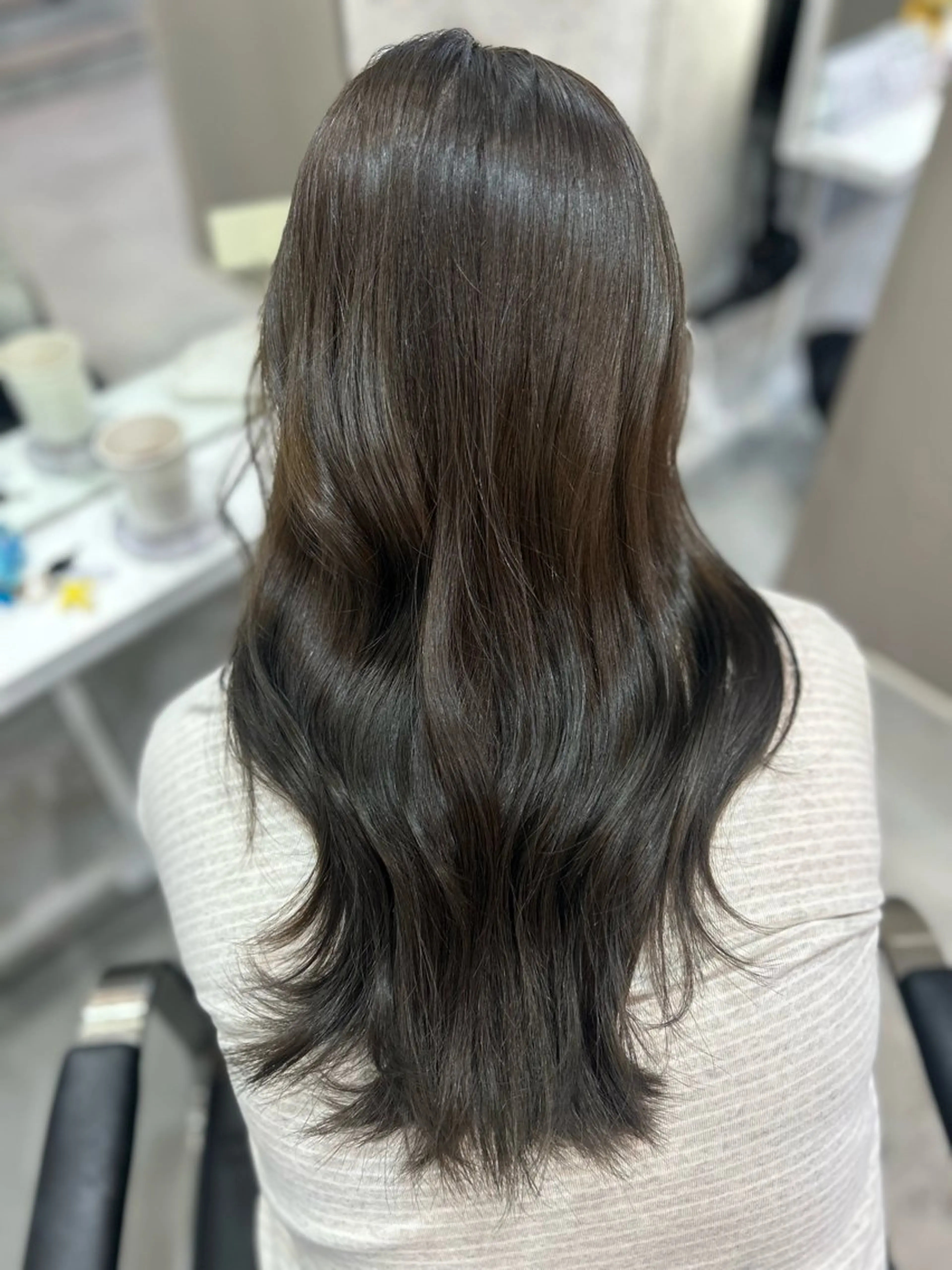 ロング ヘアカラー 池田 華怜のヘアスタイル