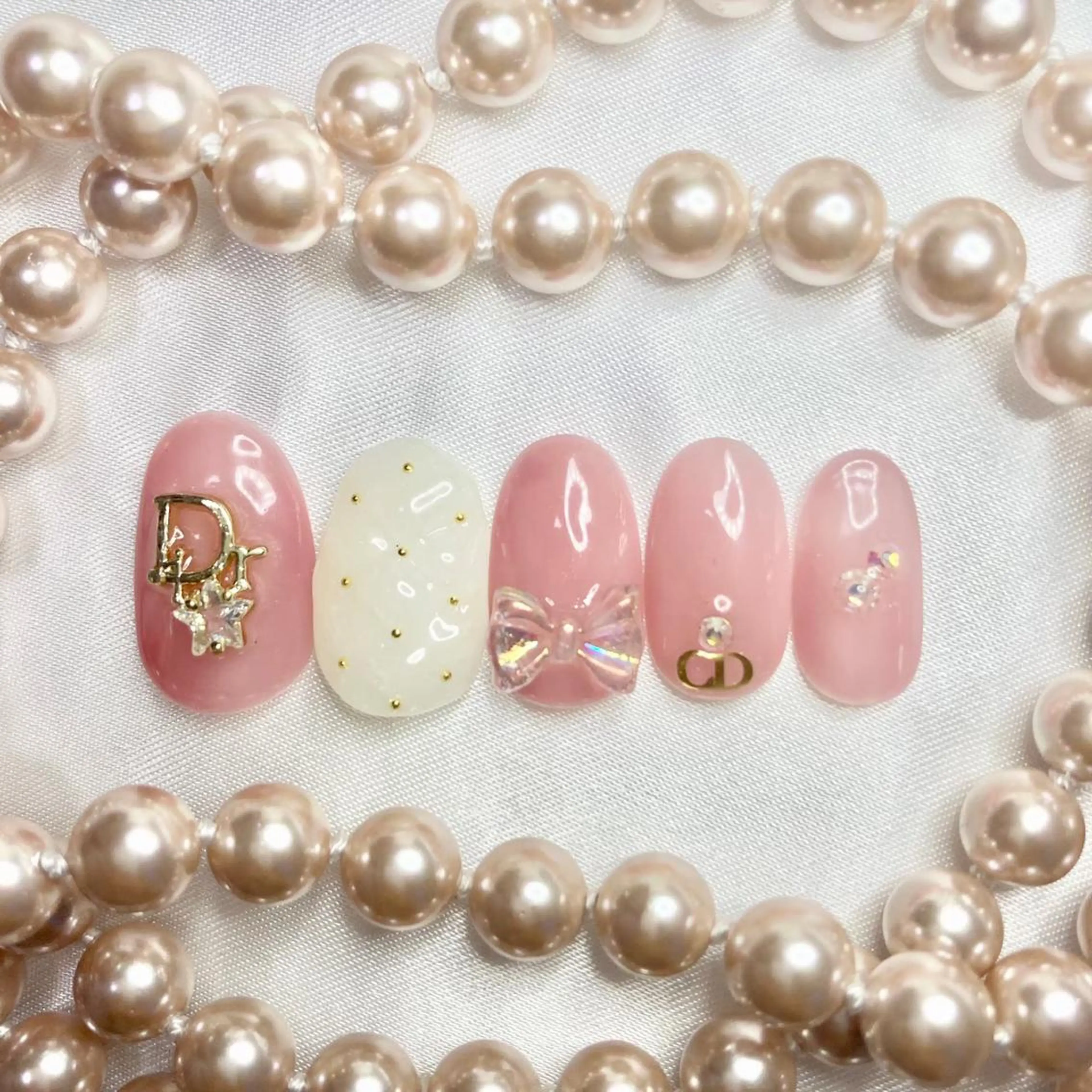 ネイル 韓国ネイル ピンク リボン ホワイト ハンドネイル 韓国ネイルサロン Miuのネイルデザイン