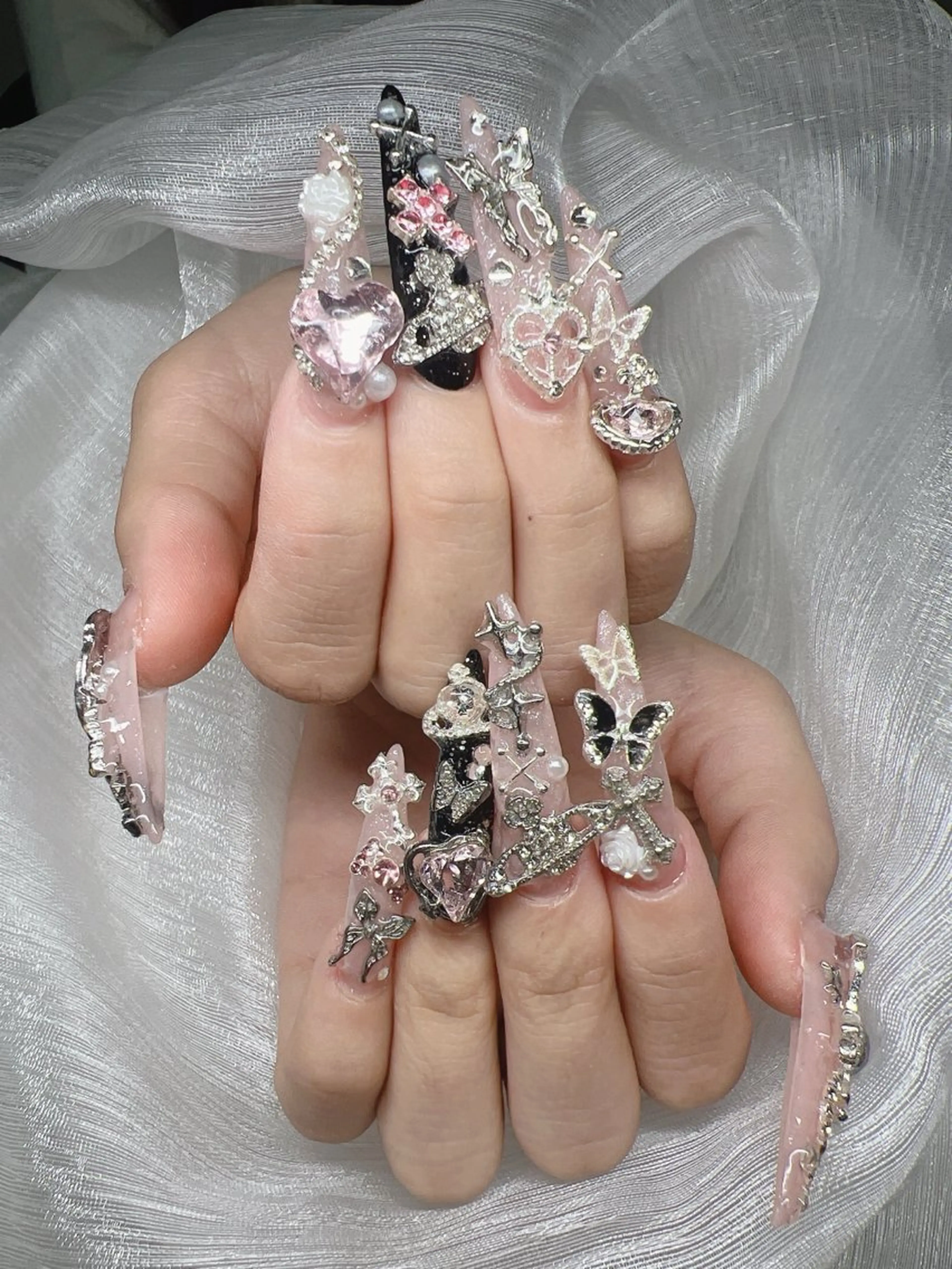 ネイル 長さ出し グラデーション 卒業式 キラキラネイル マグネットネイル ハンドネイル Lee Nails チップ長さだし専門店のネイルデザイン