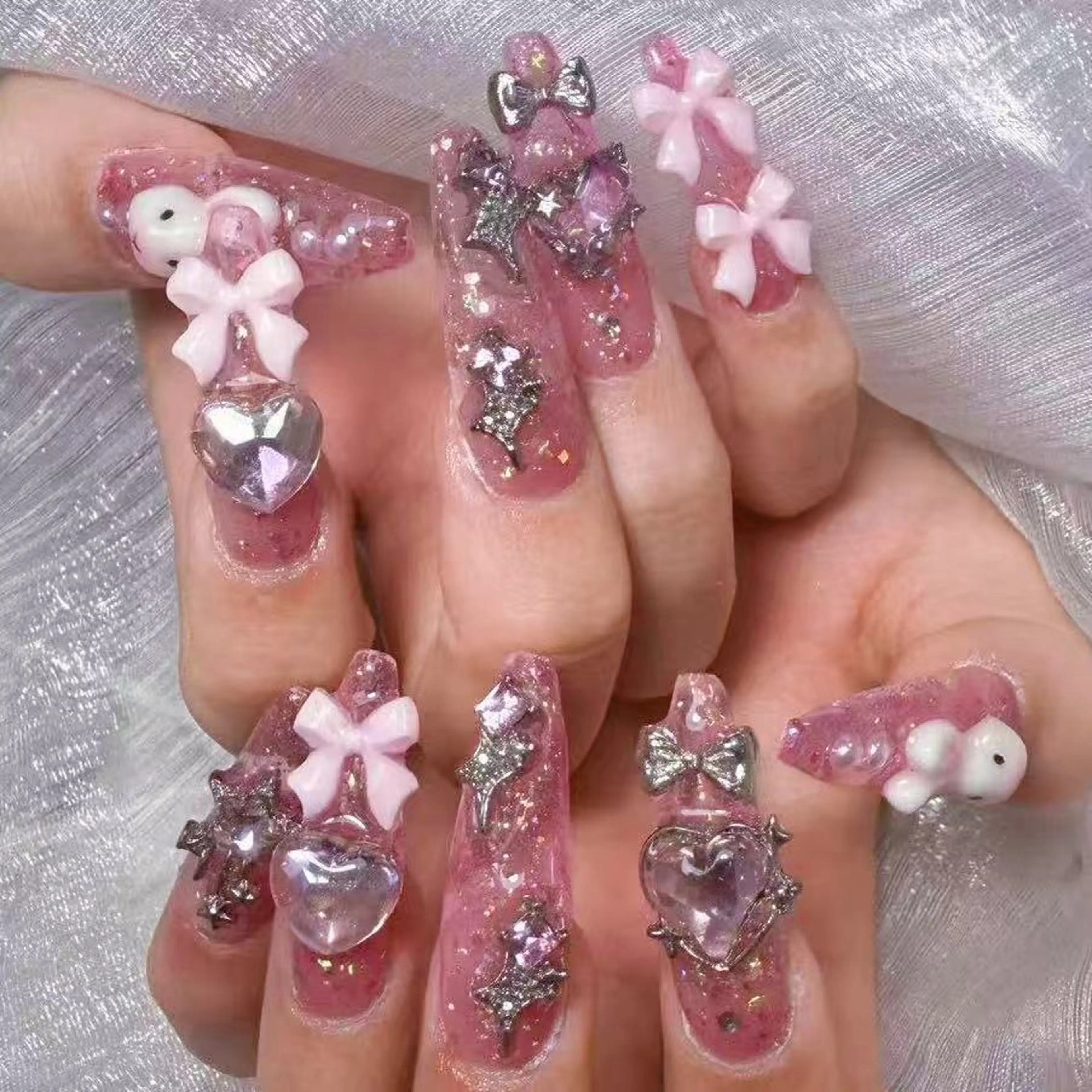 ジェルオフ無料🌸💖チップ長さ出し【ワンカラー/ラメグラ+パーツつけ放題】の写真