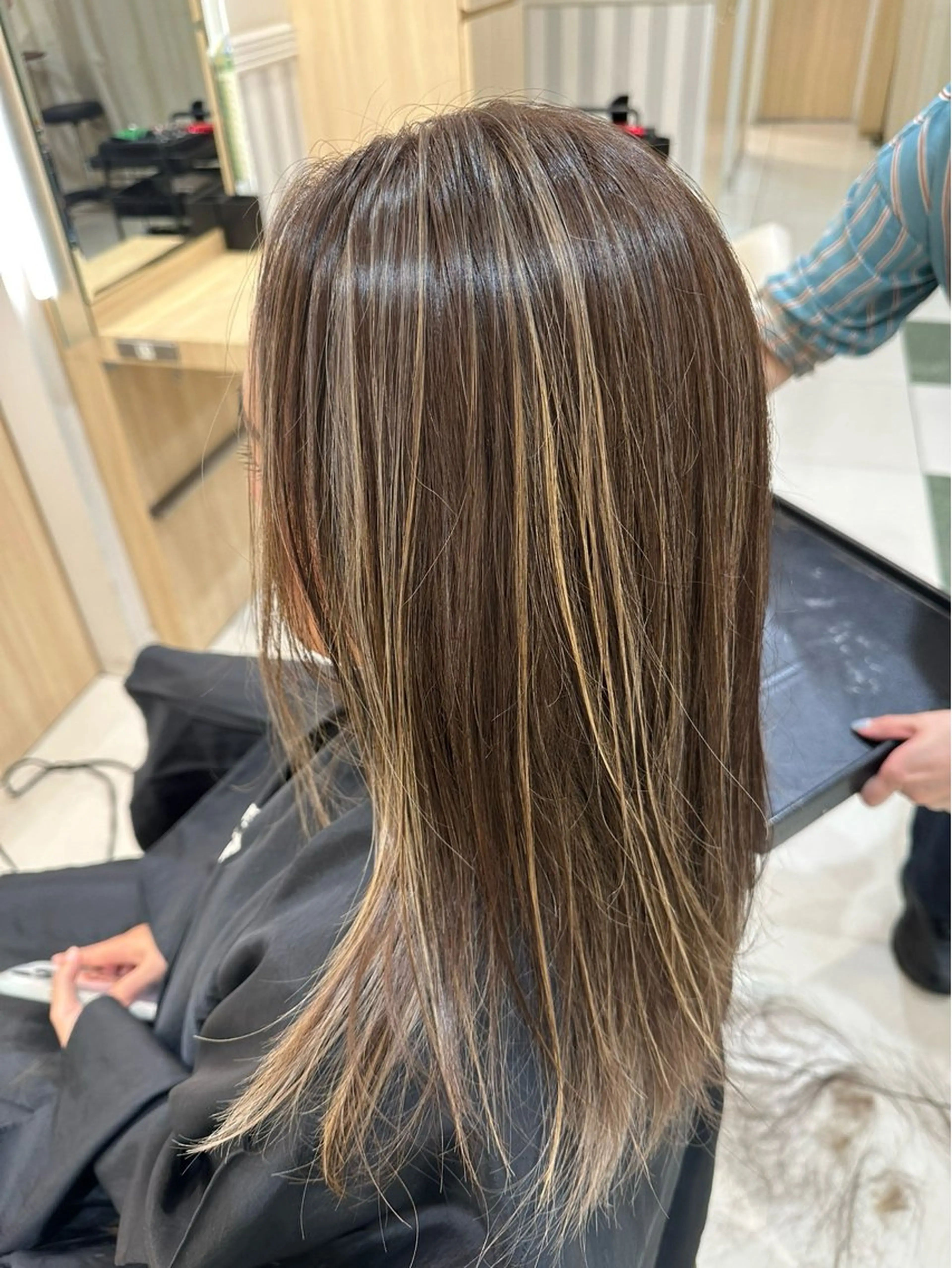 ロング 鵜野 惠帆のヘアスタイル