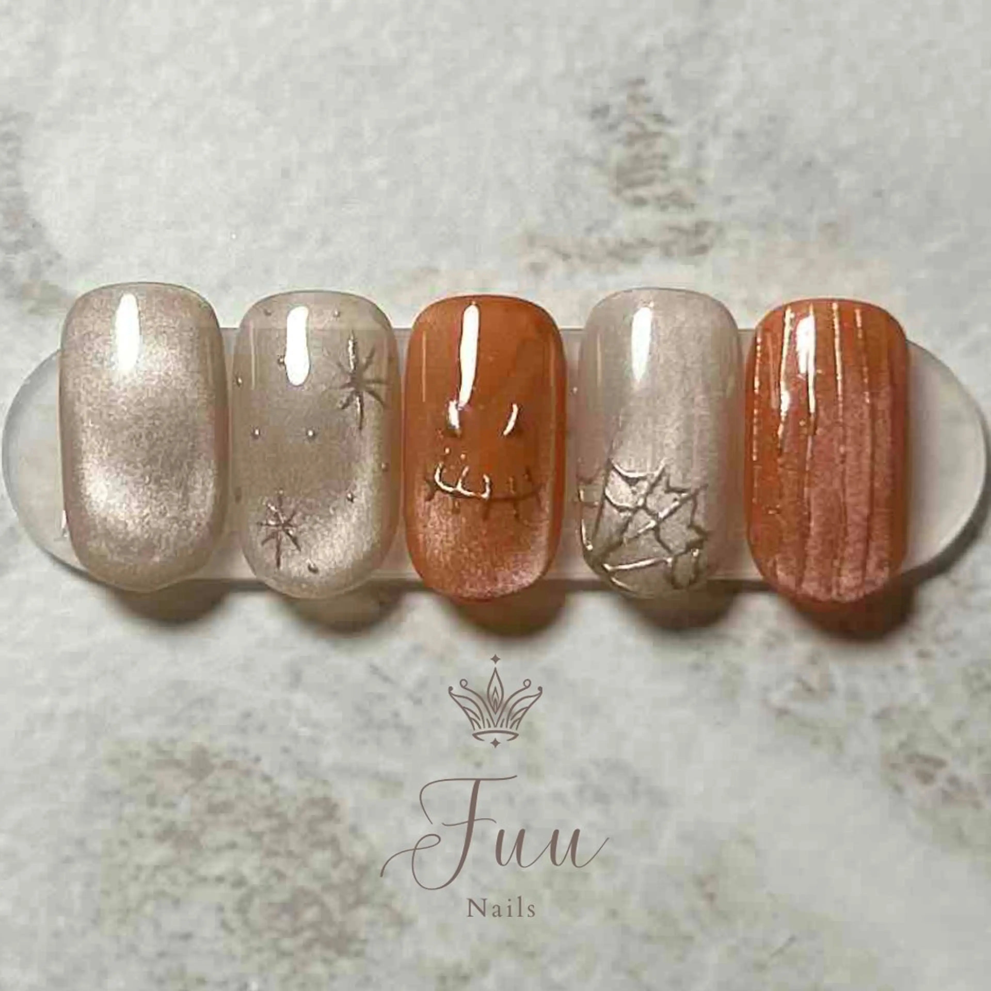 ネイル ハロウィン ワンカラーネイル シンプルネイル 犬のいるネイルサロン Fuu nailsのネイルデザイン