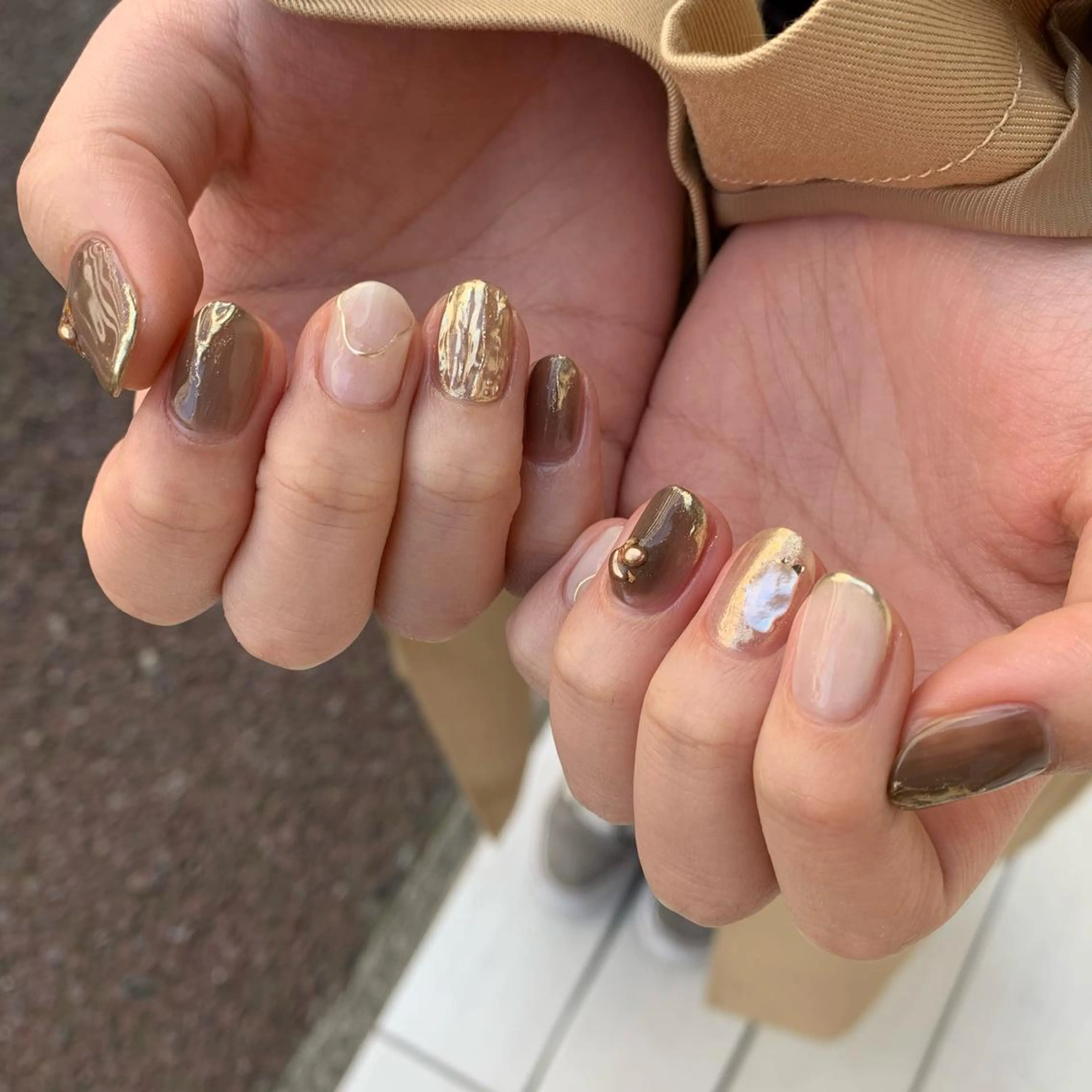 ネイル ブラウン 持ち込み 鈴木 まゆのネイルデザイン