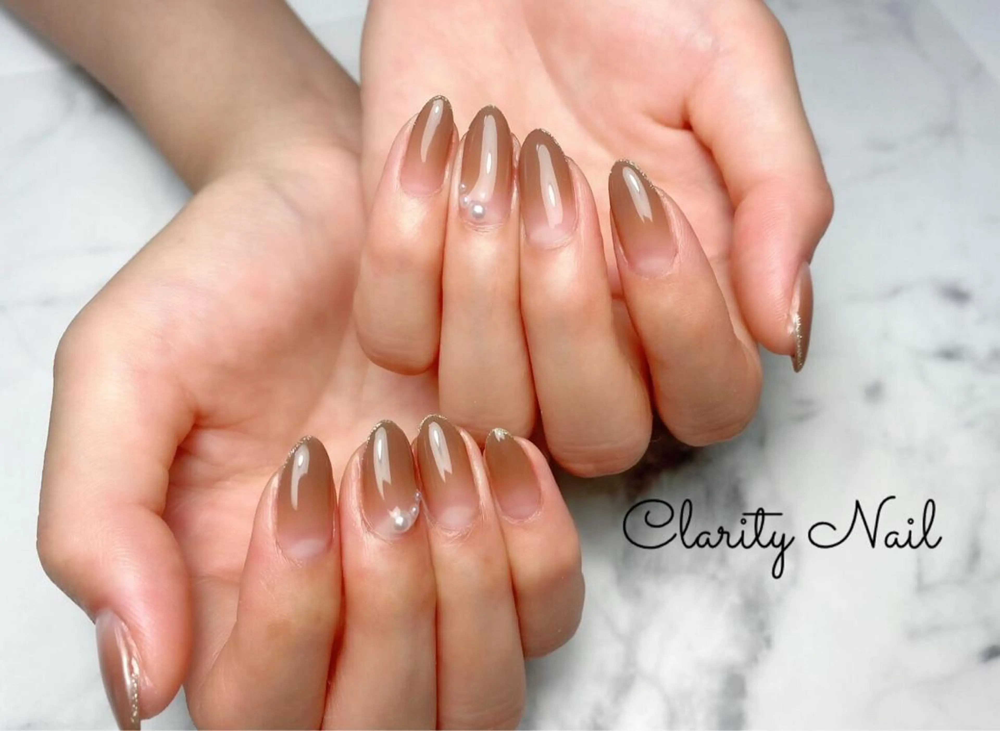 ネイル グラデーション ラメ(グリッター) ハンドネイル Clarity Nailのネイルデザイン