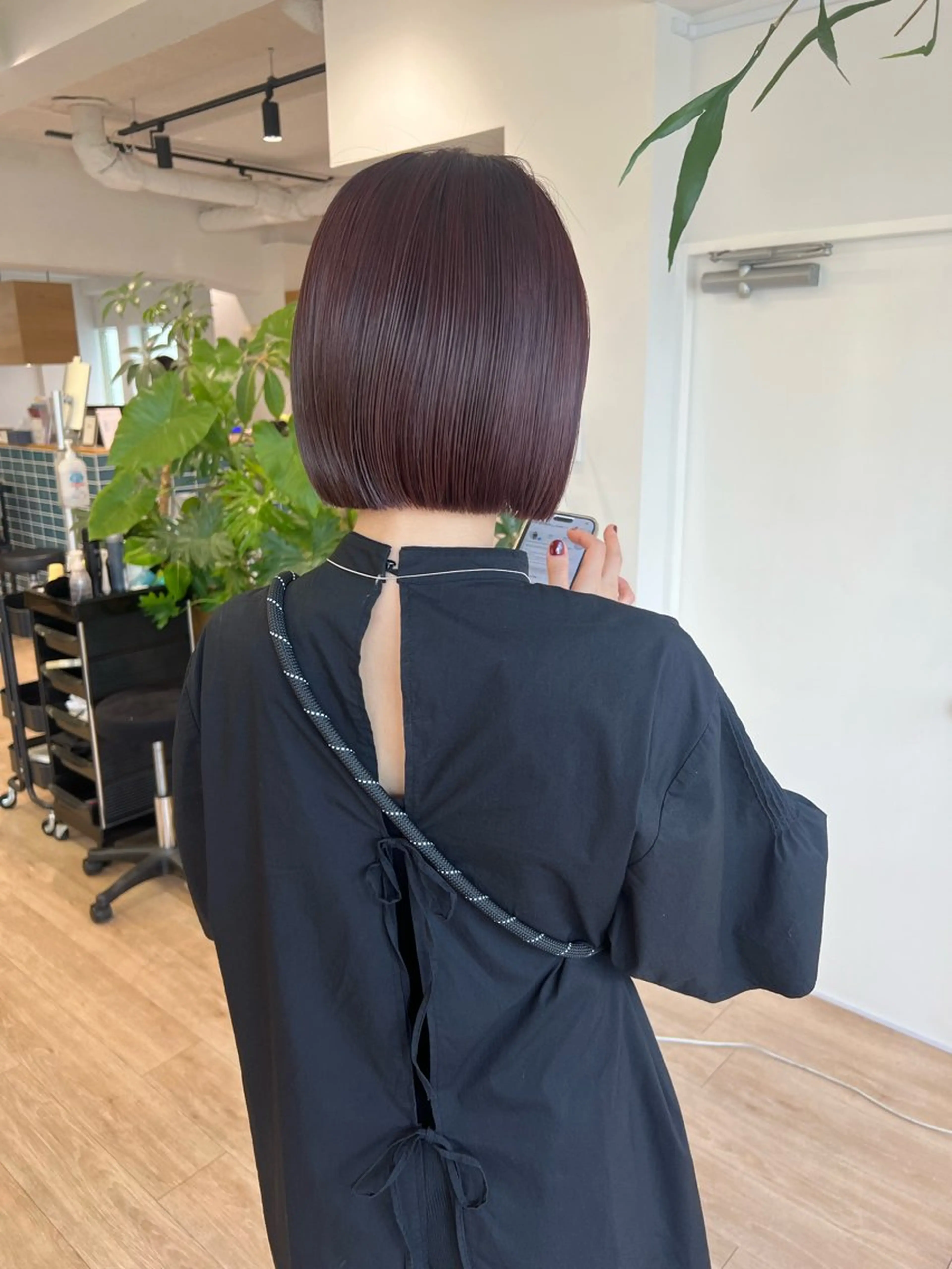 ショート カラー カット ヘアカラー トリートメント 田中 愛梨のヘアスタイル