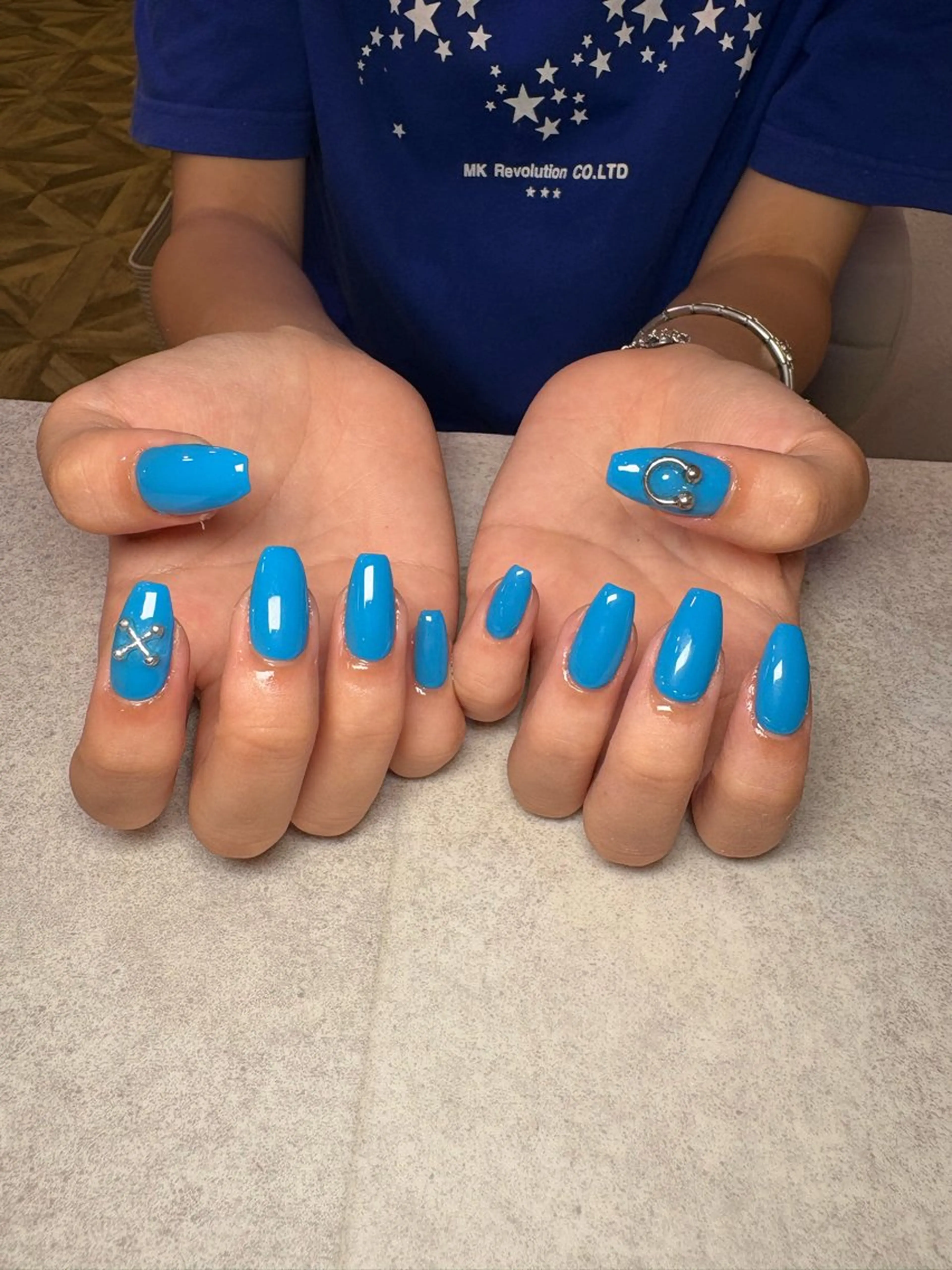 ネイル ハンドネイル 三輪 彩美春のネイルデザイン