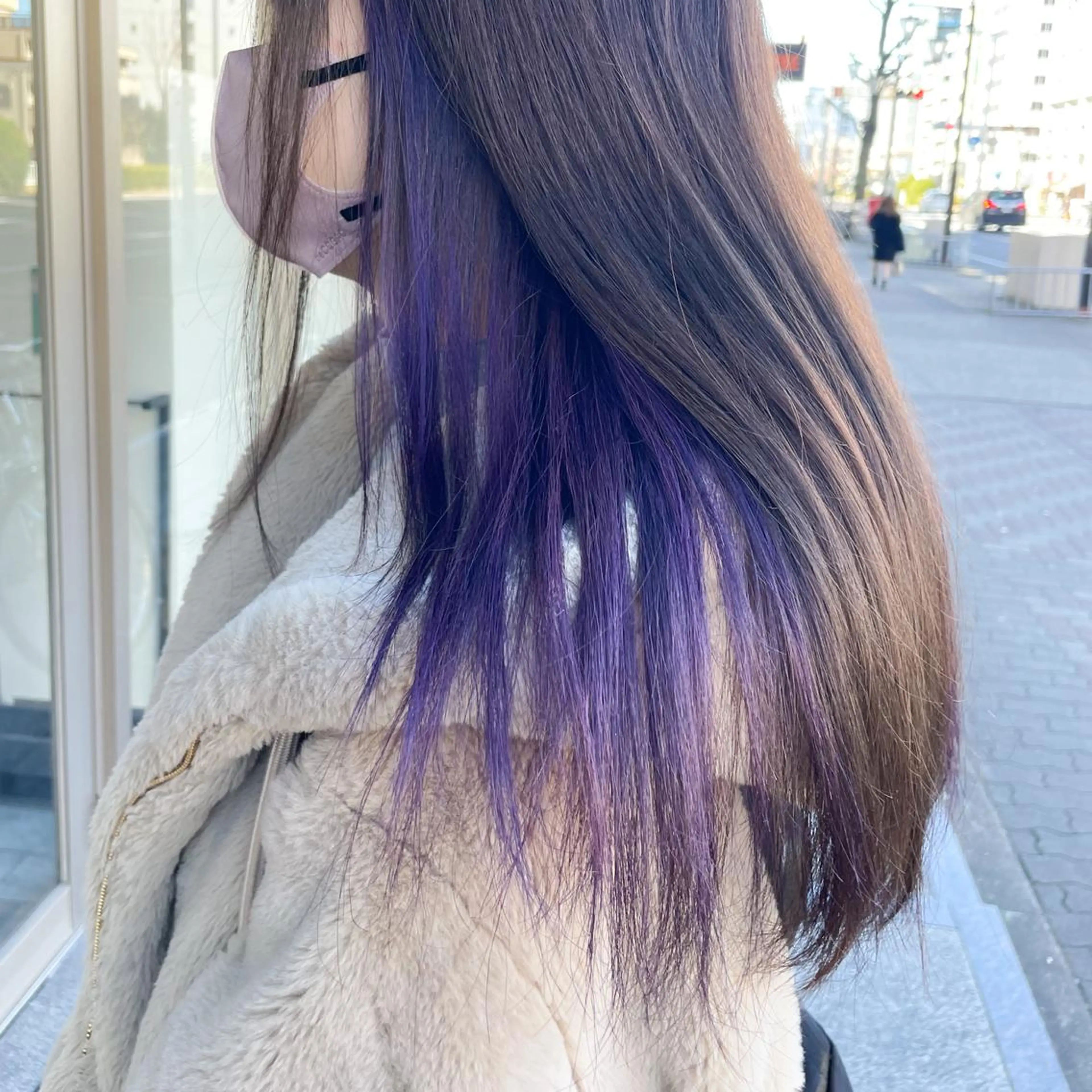 セミロング カラー 透明感カラー インナーカラー ラベンダーカラー パープルカラー カット ヘアカラー イワタ マハ/ minim hairのヘアスタイル