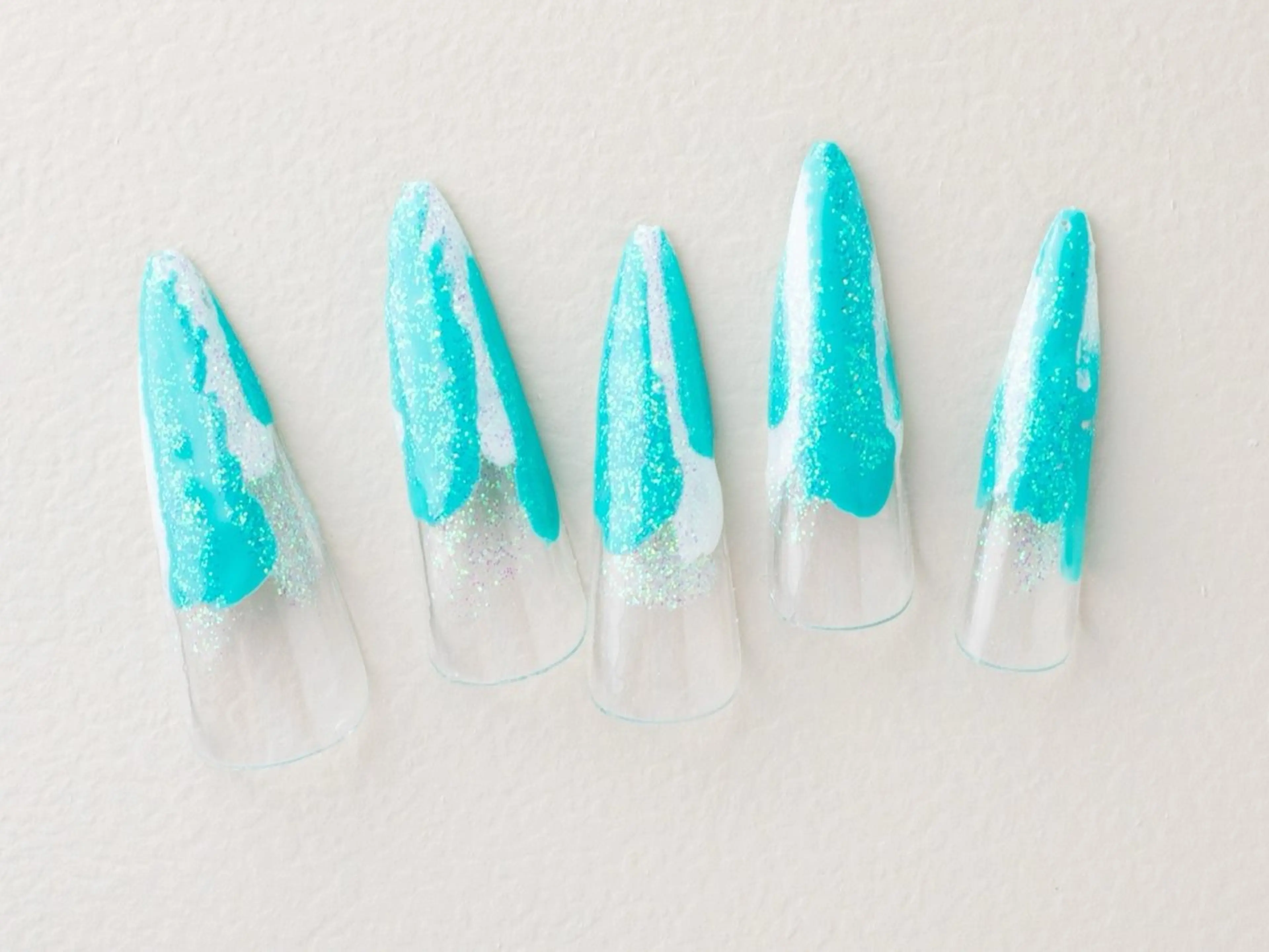 ネイル ハンドネイル 💗🪽Tiary Nail🪽💗のネイルデザイン