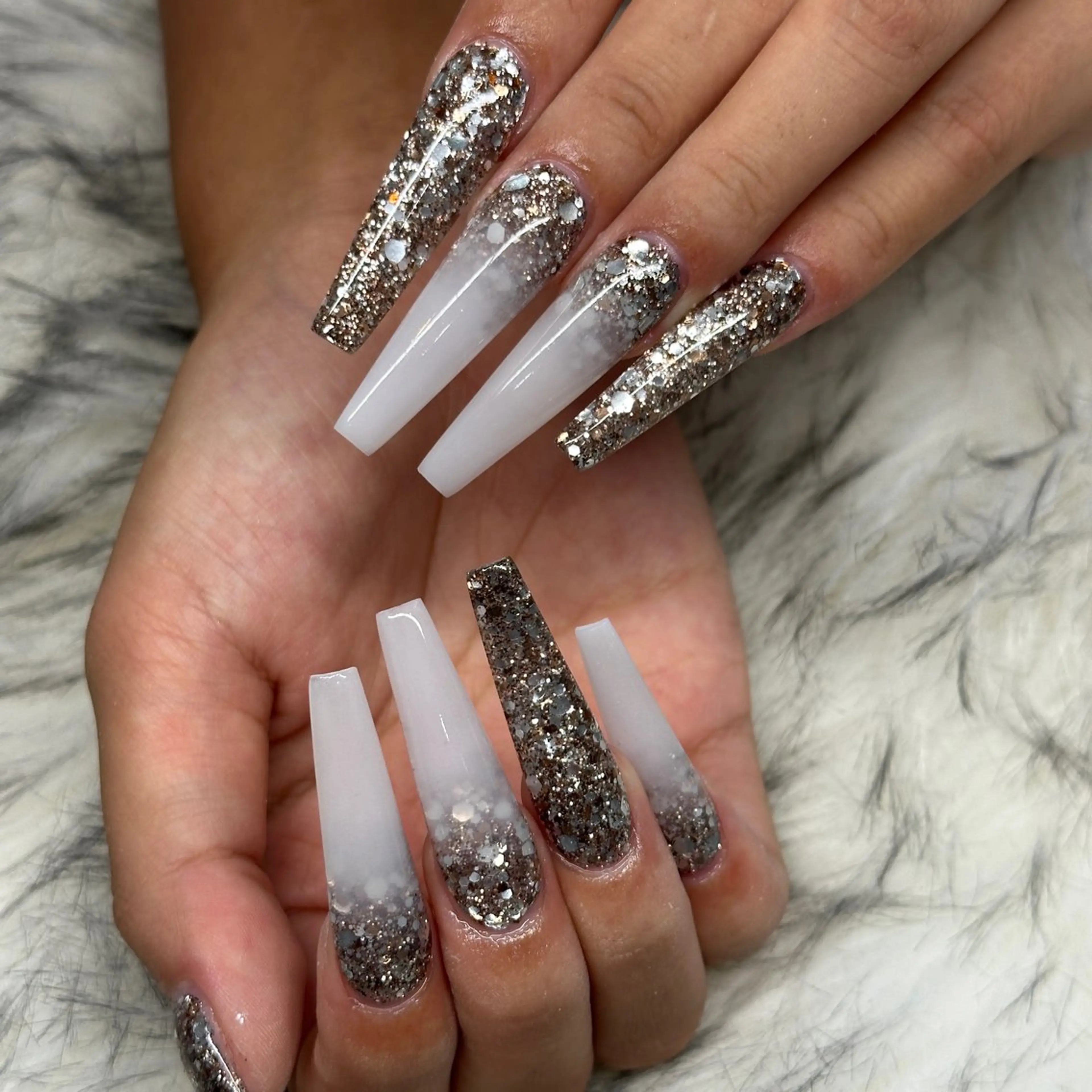 💚ハンドスカルプ💚ベイビーブーマ、カラーグラデーション)の写真