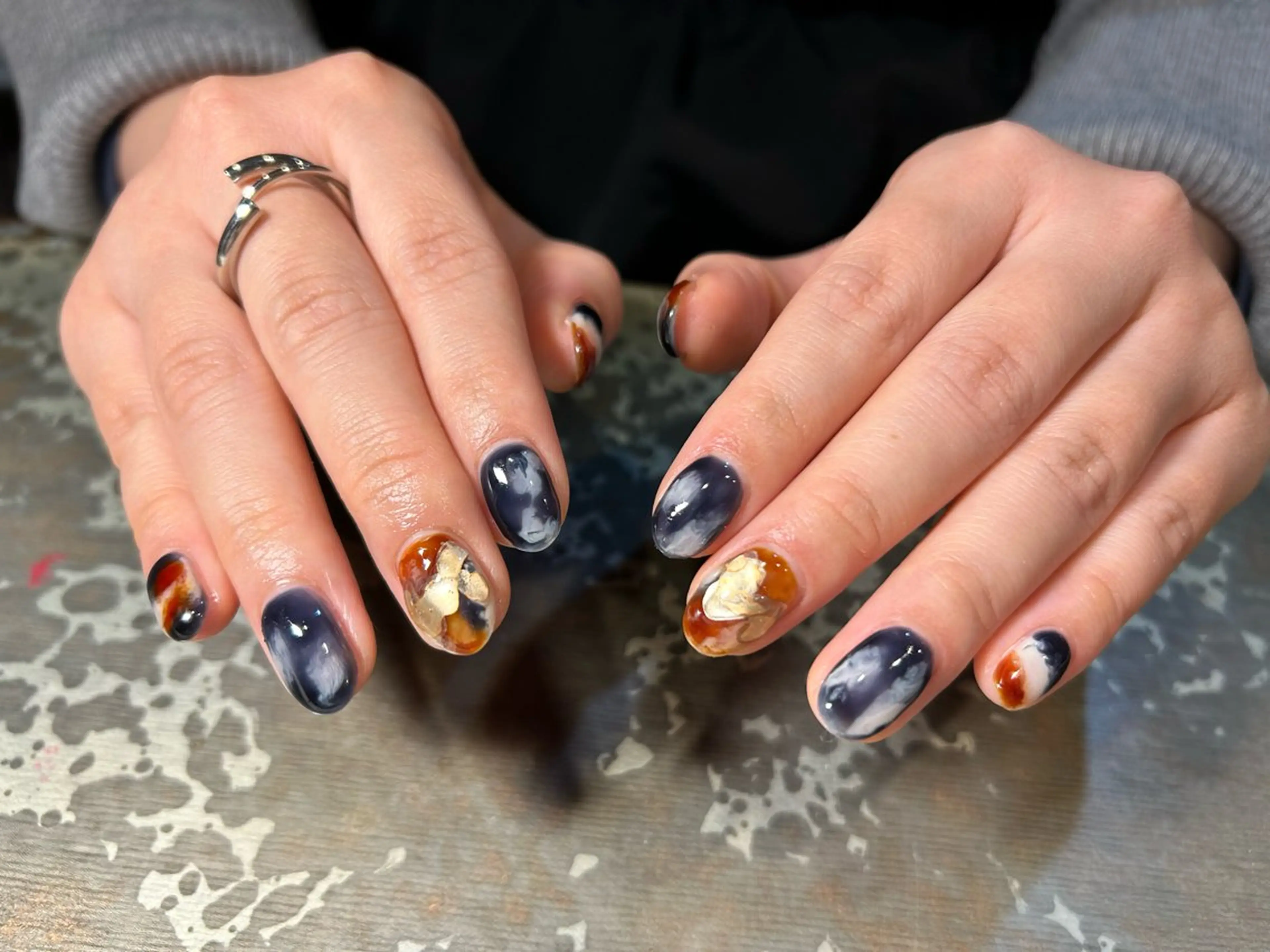 ネイル ニュアンスネイル 冬ネイル ハンドネイル ハンドケア Ainchi nail所属・＊ misa ＊のネイルデザイン