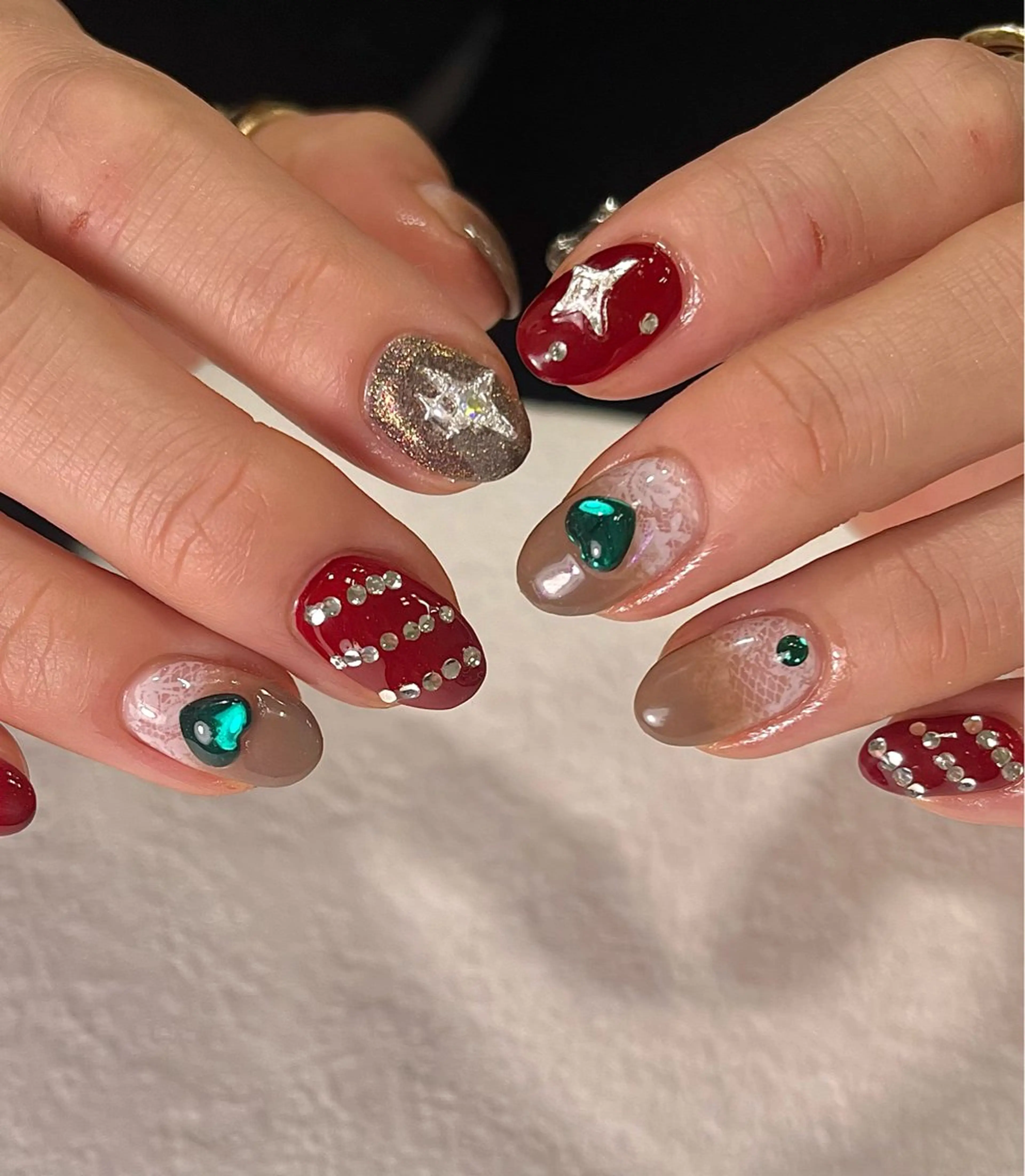 ネイル ブラウン ジェルネイル グラデーション ハート キラキラネイル ハンドネイル フットネイル para ☀︎ sol by BECK所属・Para Sol nail　Maoのネイルデザイン