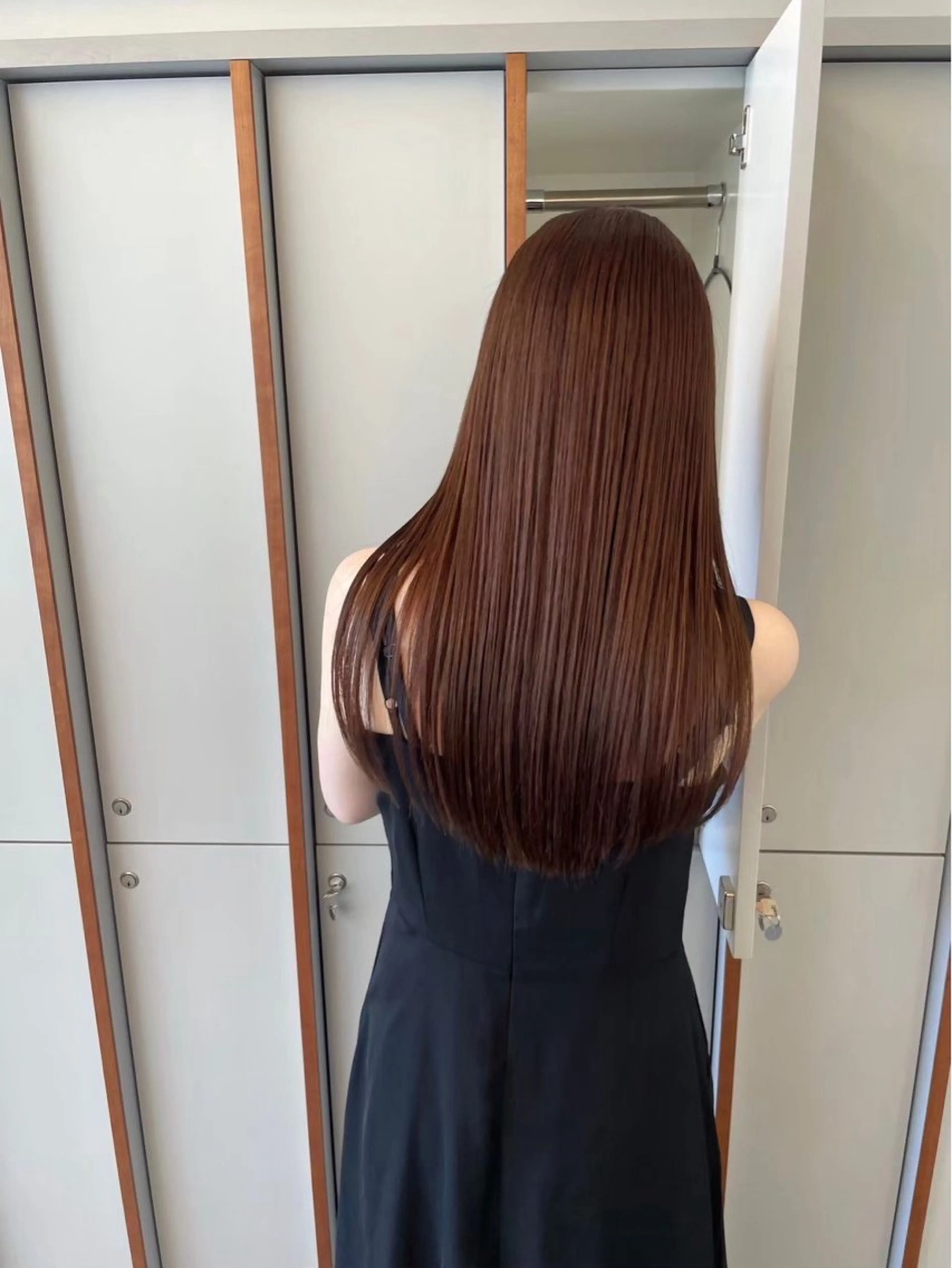 ロング カット ヘアカラー 💡レイヤーカット/ グレージュ松本隼人のヘアスタイル