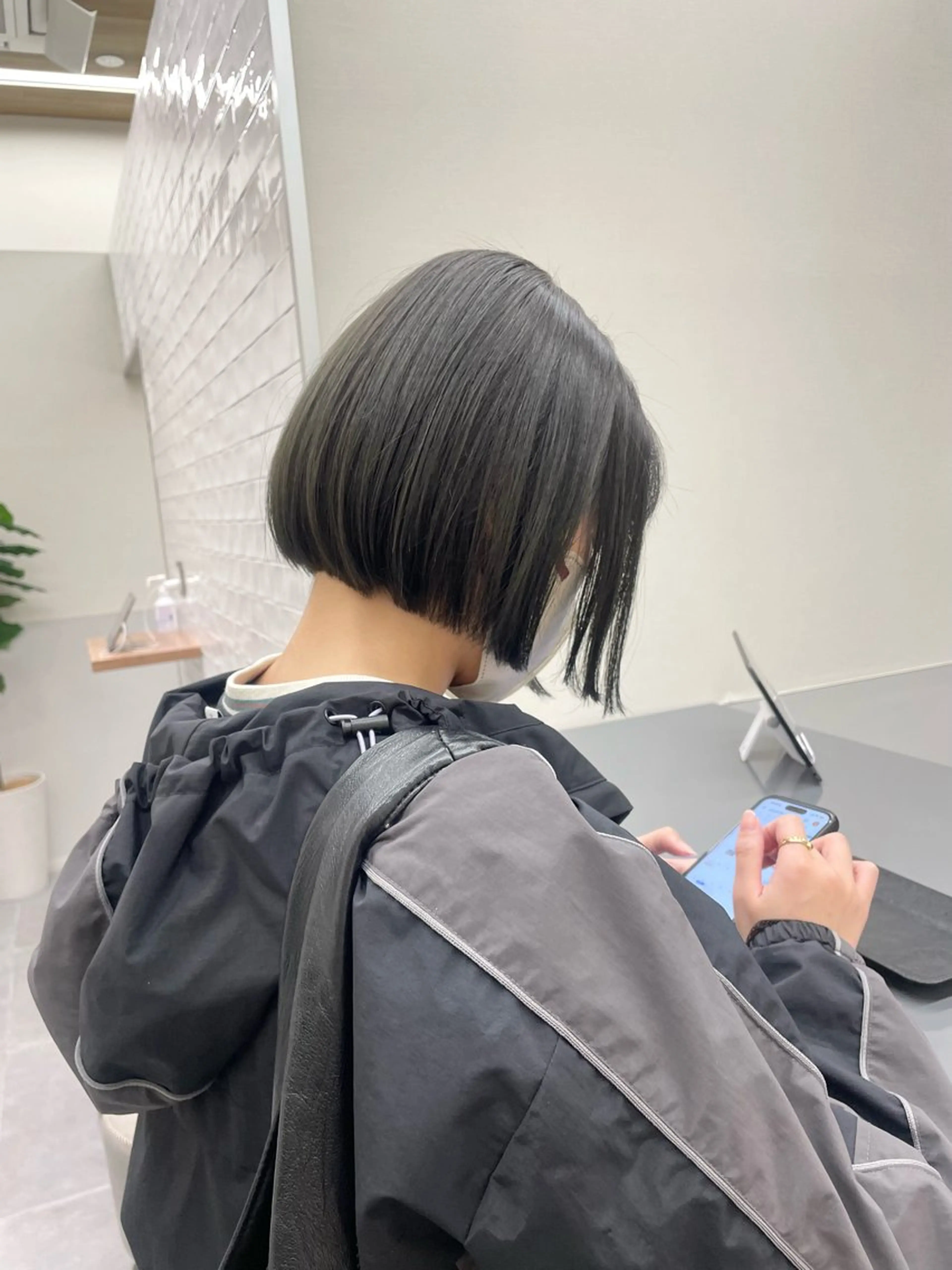 ショート ボブ salowin銀座6丁目所属・銀座 Megumiのヘアスタイル