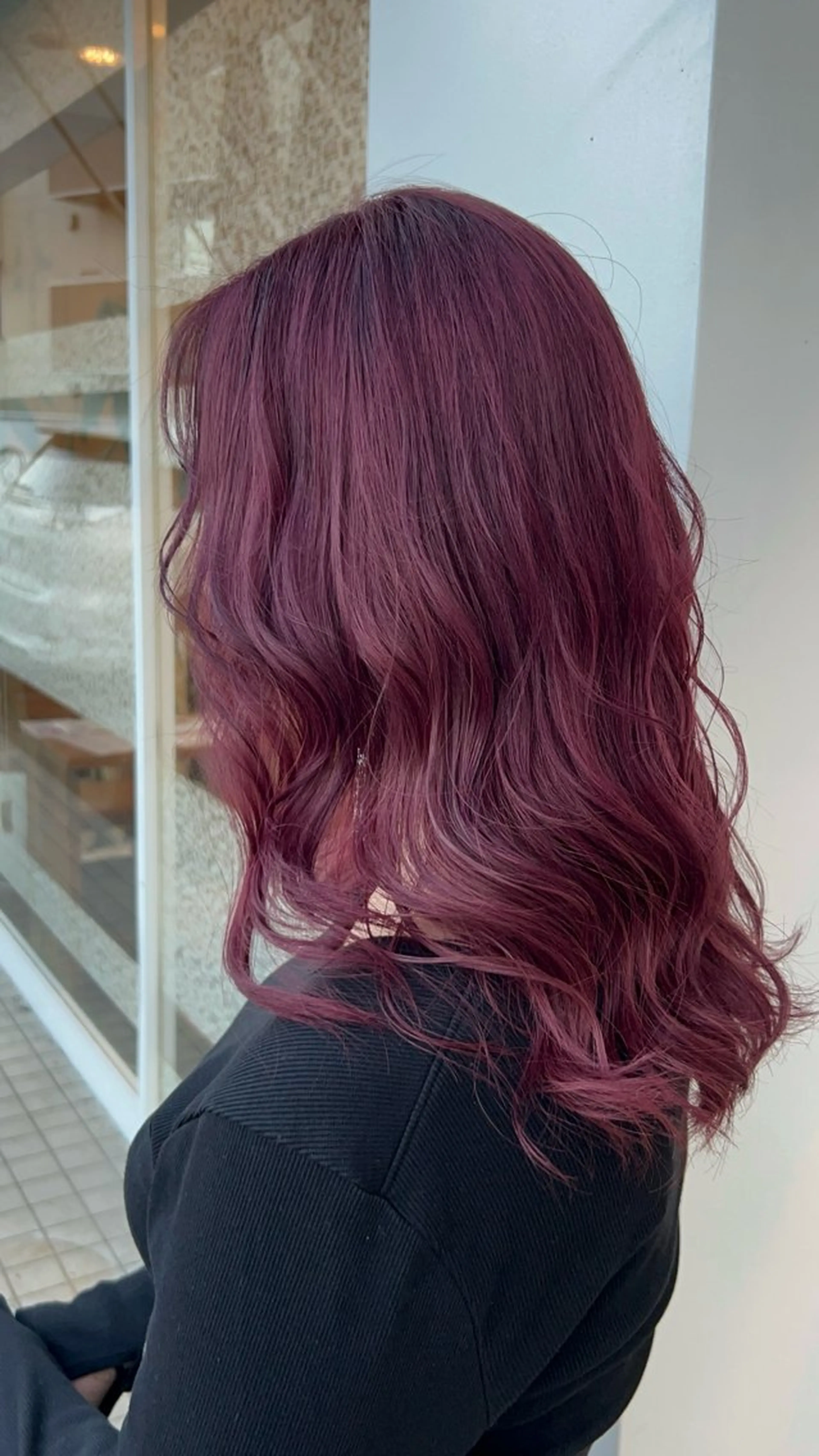 セミロング フルヤ ユウキのヘアスタイル