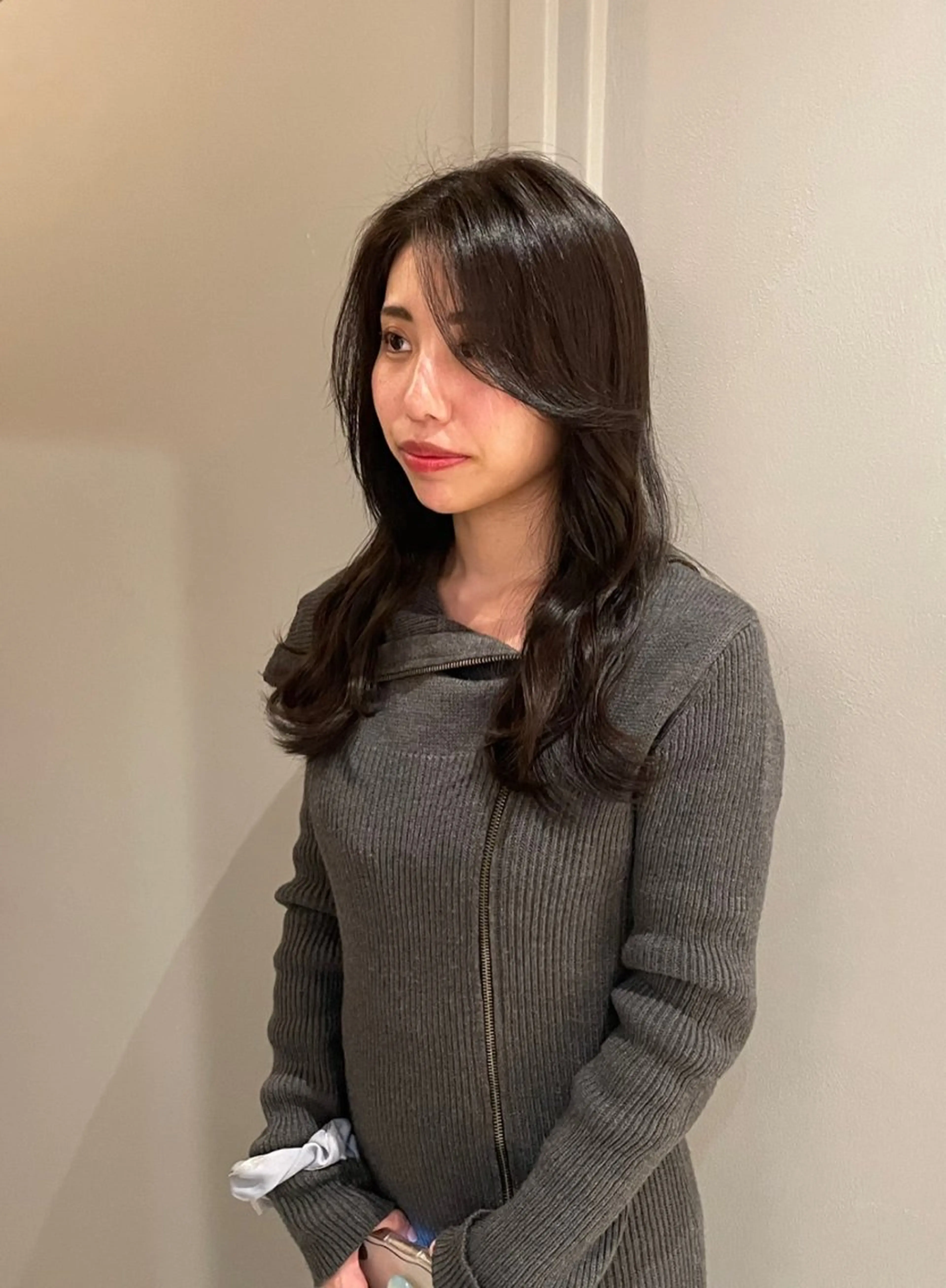 セミロング カラー 黒髪 ブルーカラー ブルーブラック 透明感カラー ネイビーカラー 原宿/ケパーマ 🧺ユウマのヘアスタイル