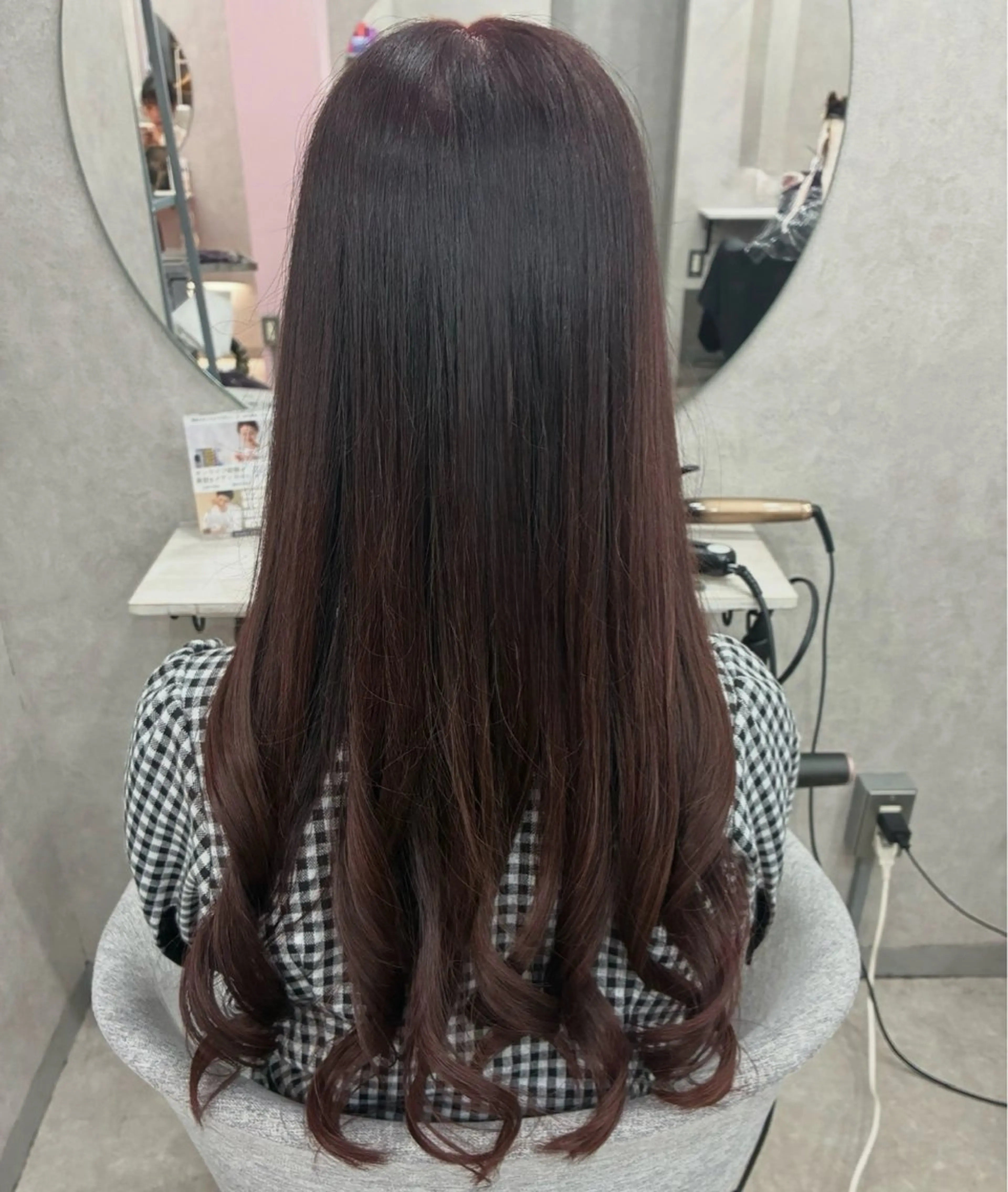 ロング カラー 佐藤 琴海のヘアスタイル
