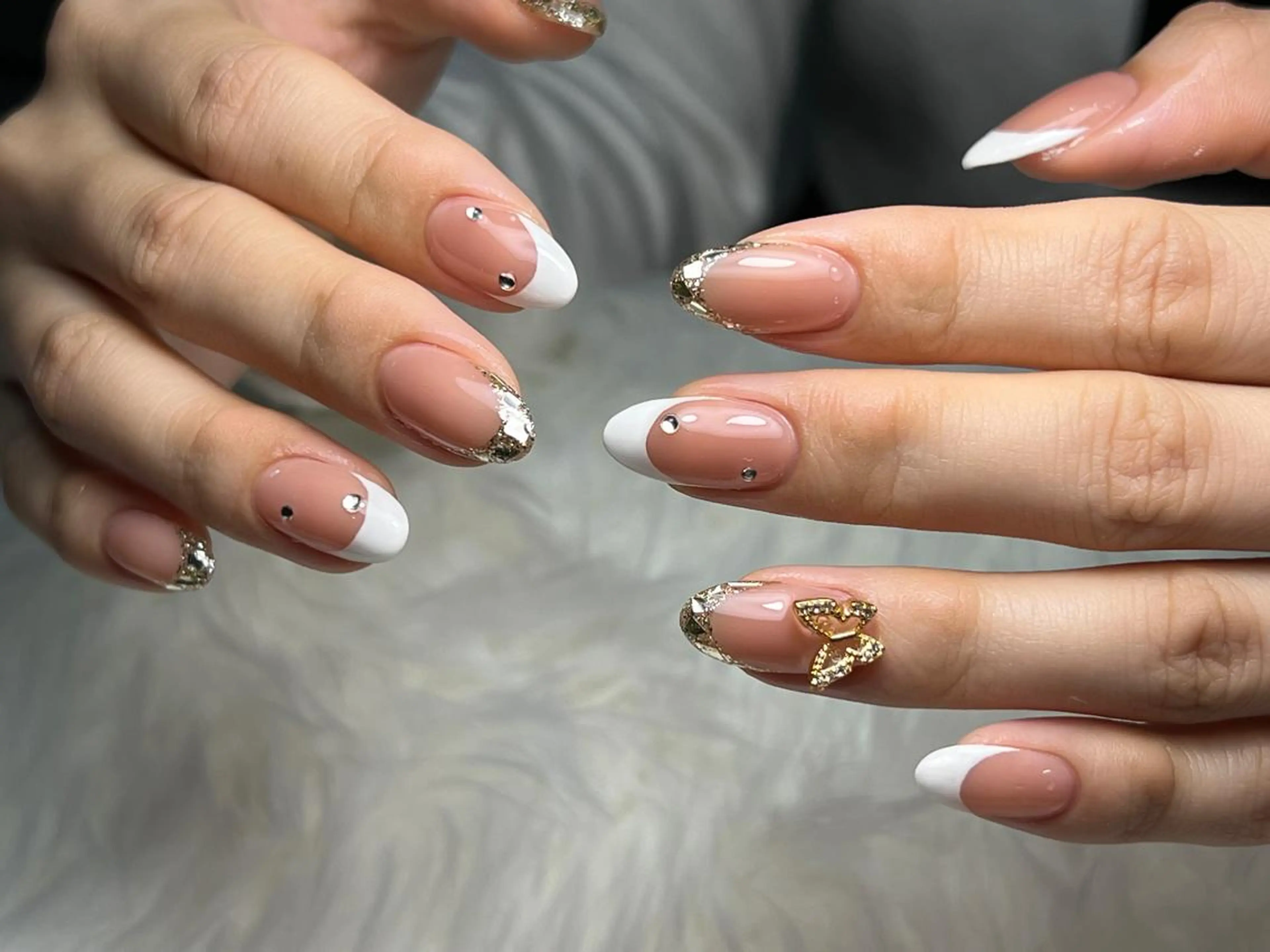 ネイル 持ち込み ハンドネイル lucky nail 歌舞伎町のネイルデザイン