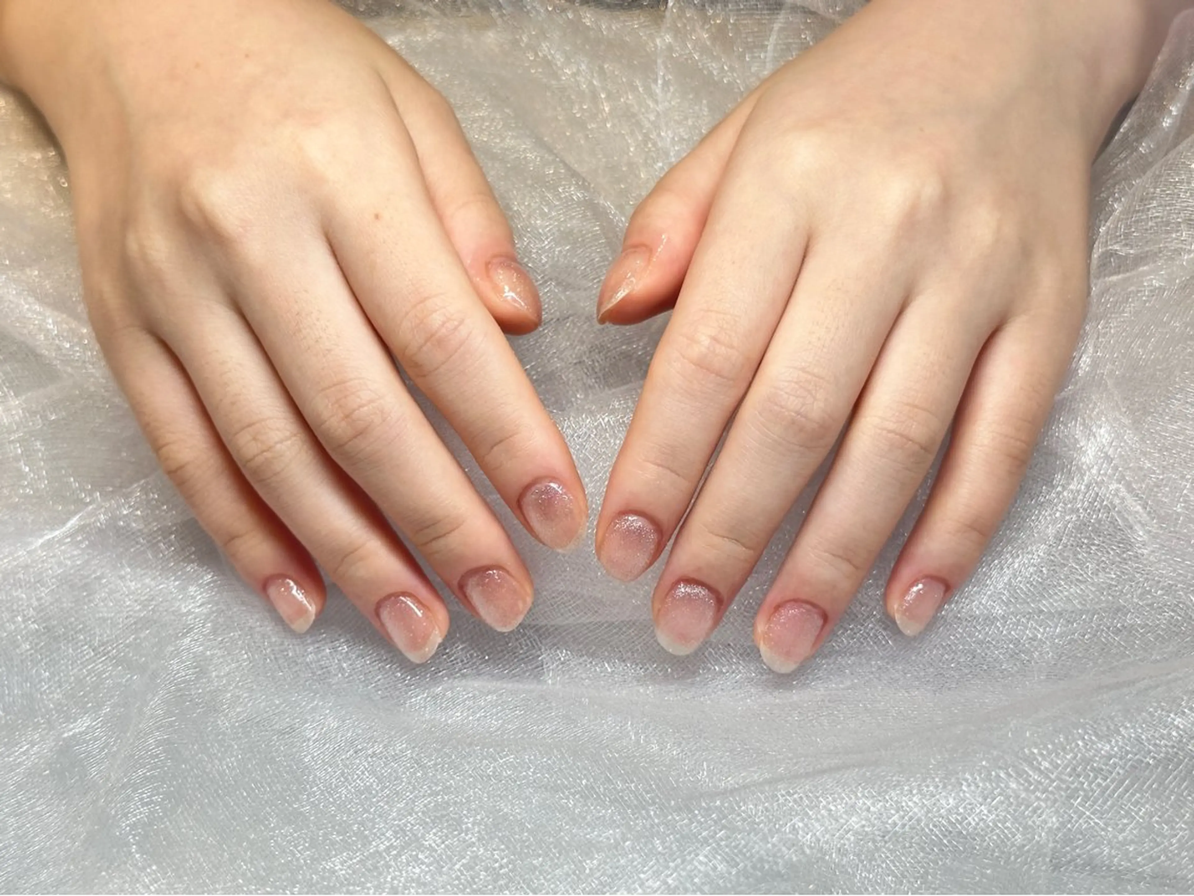 ネイル アートネイル オーロラネイル クリアネイル 長さ出し フレンチネイル ハンドネイル ロ テイネイのネイルデザイン