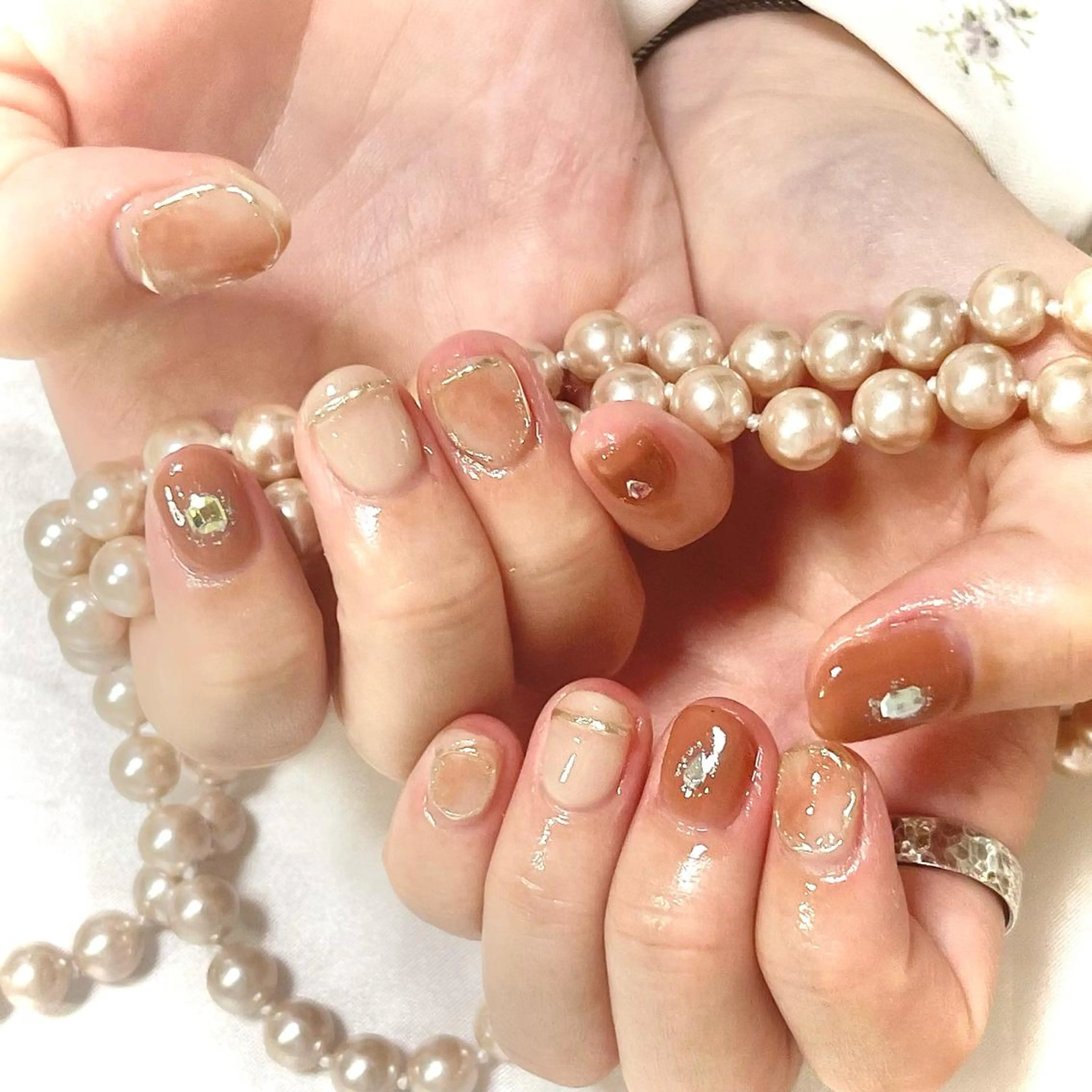 ネイル ブラウン ゴールド 韓国ネイル ニュアンスネイル 春ネイル 韓国ネイル💠 Tomoのネイルデザイン