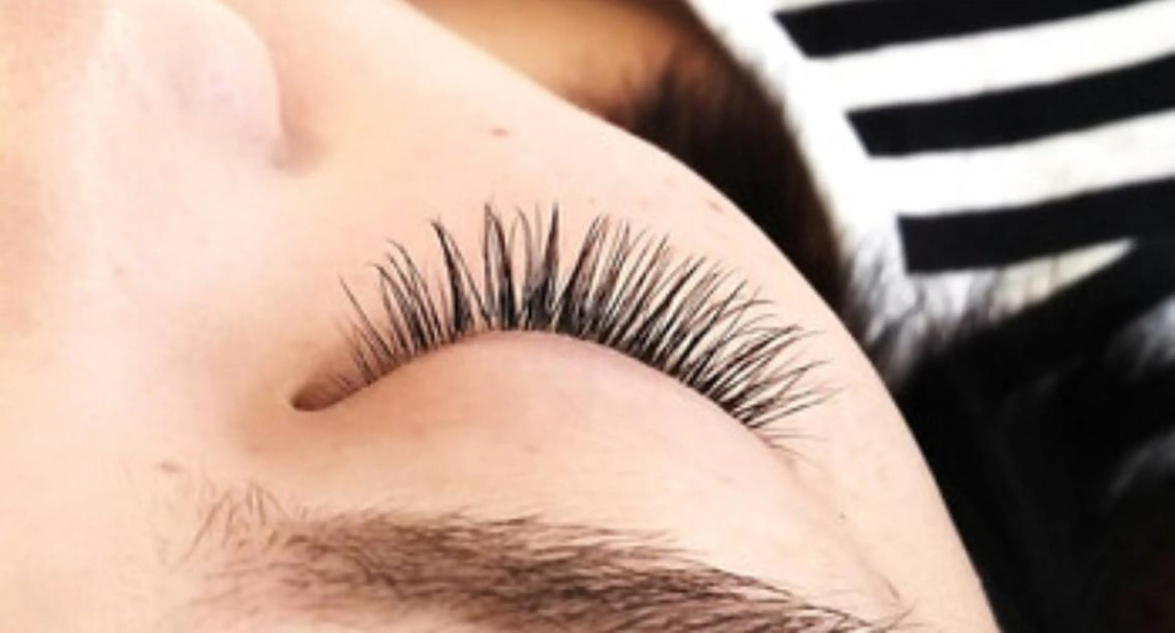 マツエク・マツパ eyelashsalon Lily所属・松本 綾子の眉毛・アイブロウイメージ