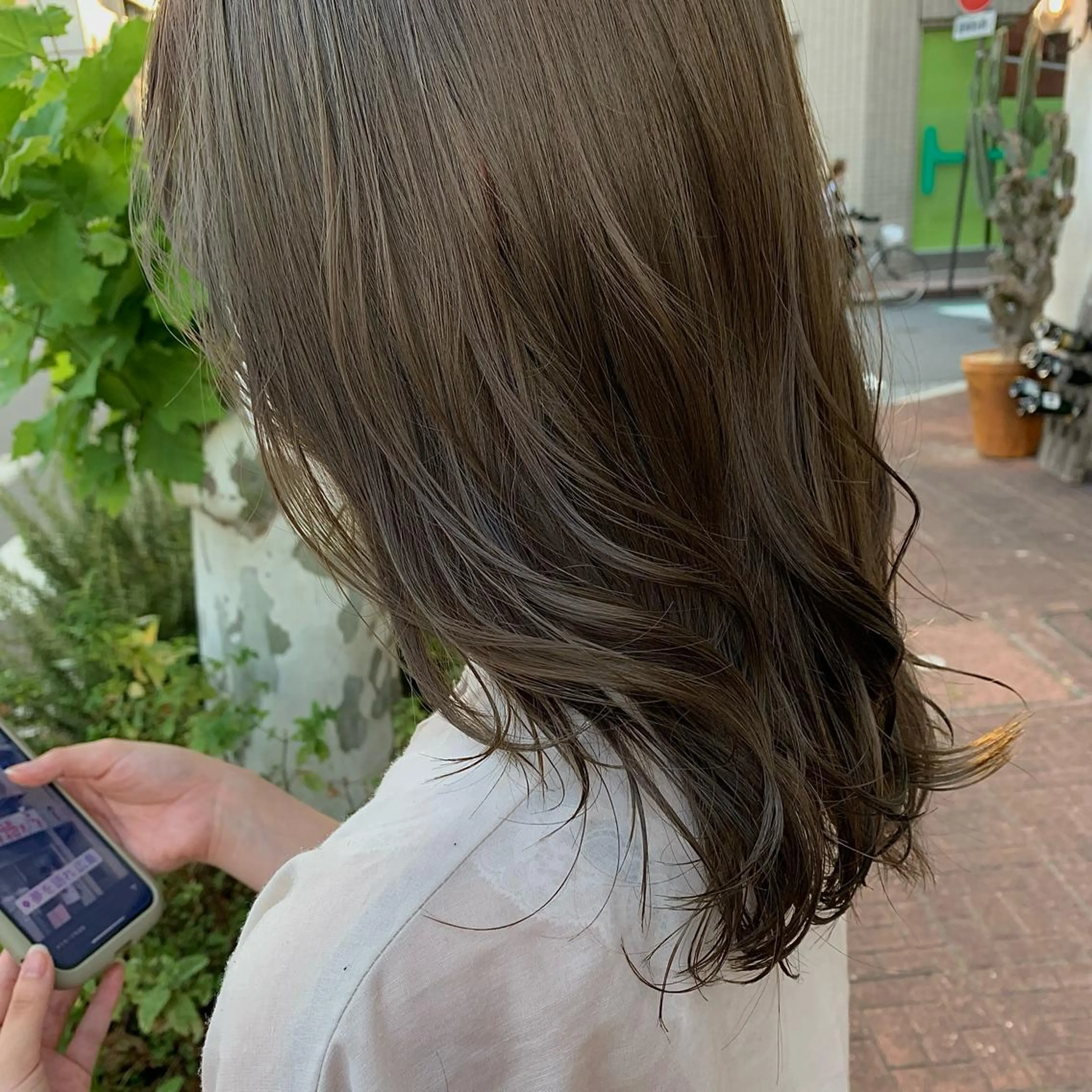 セミロング 髪質改善 トリートメント ヘアカラー トリートメント 萌花 moeka /韓国/レイヤーのヘアスタイル