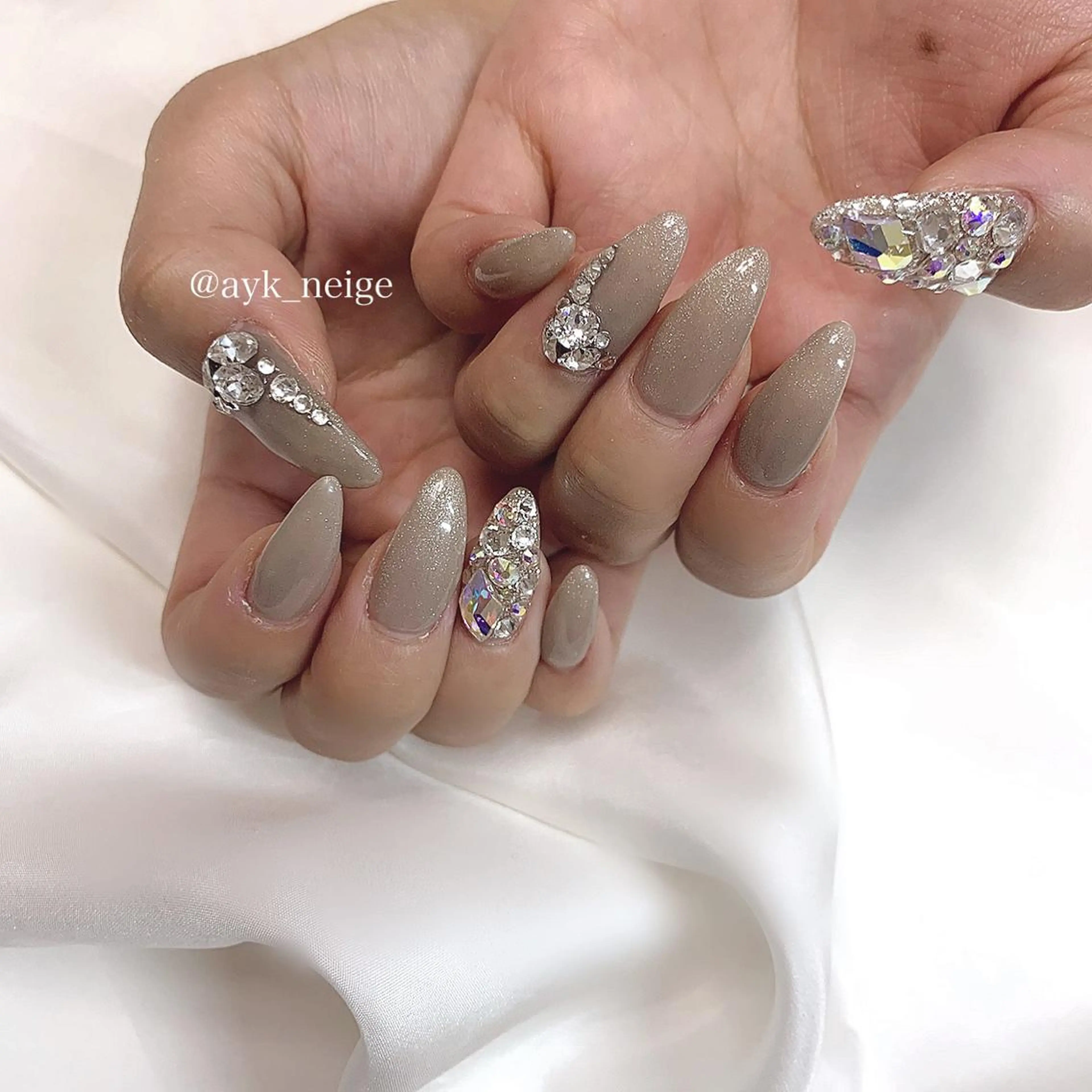 ネイル フットネイル キラキラネイル 韓国ネイル 冬ネイル n'eige nail所属・大谷 綾香のネイルデザイン