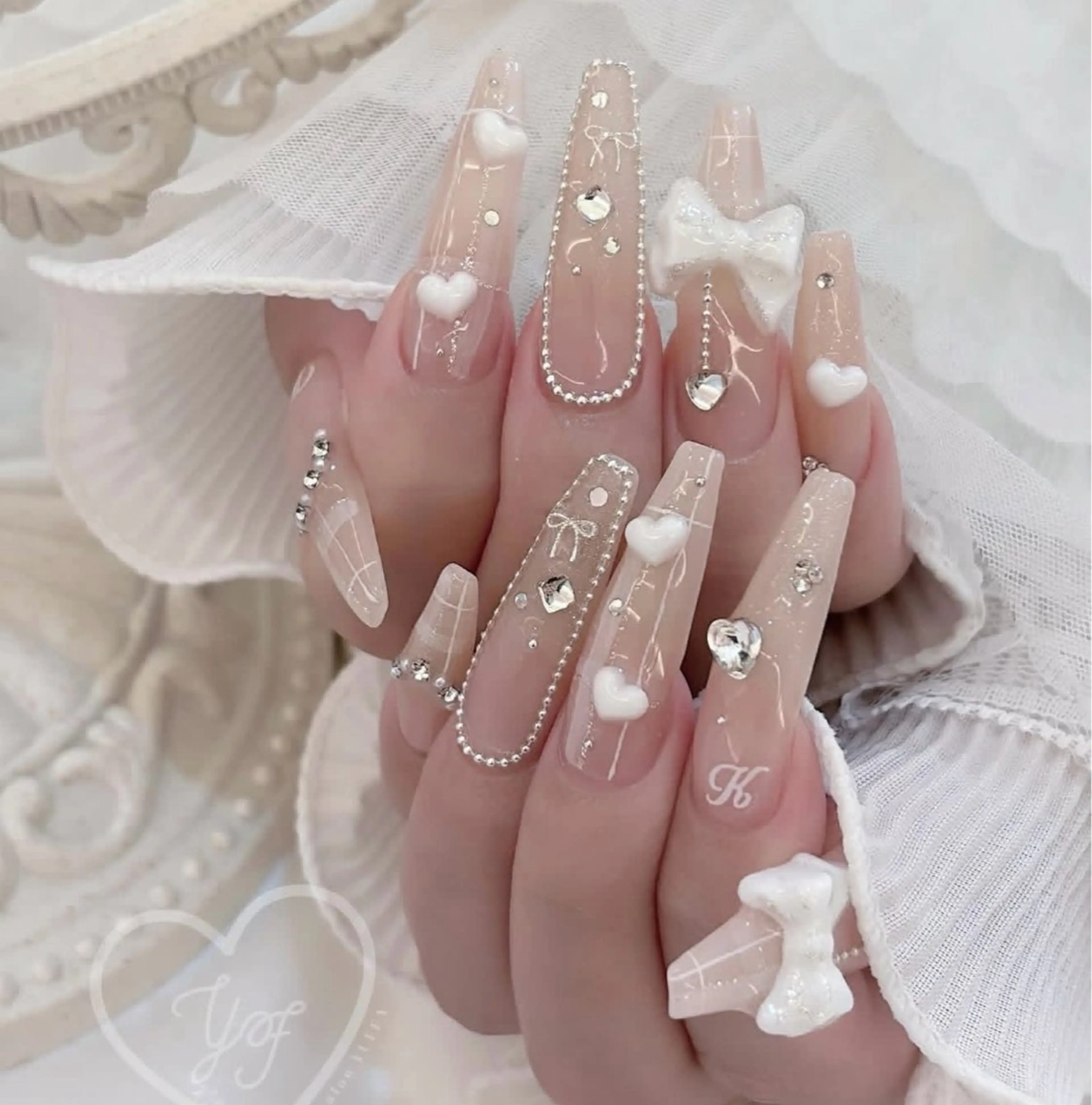 ネイル ハンドネイル She’s Lunaのネイルデザイン