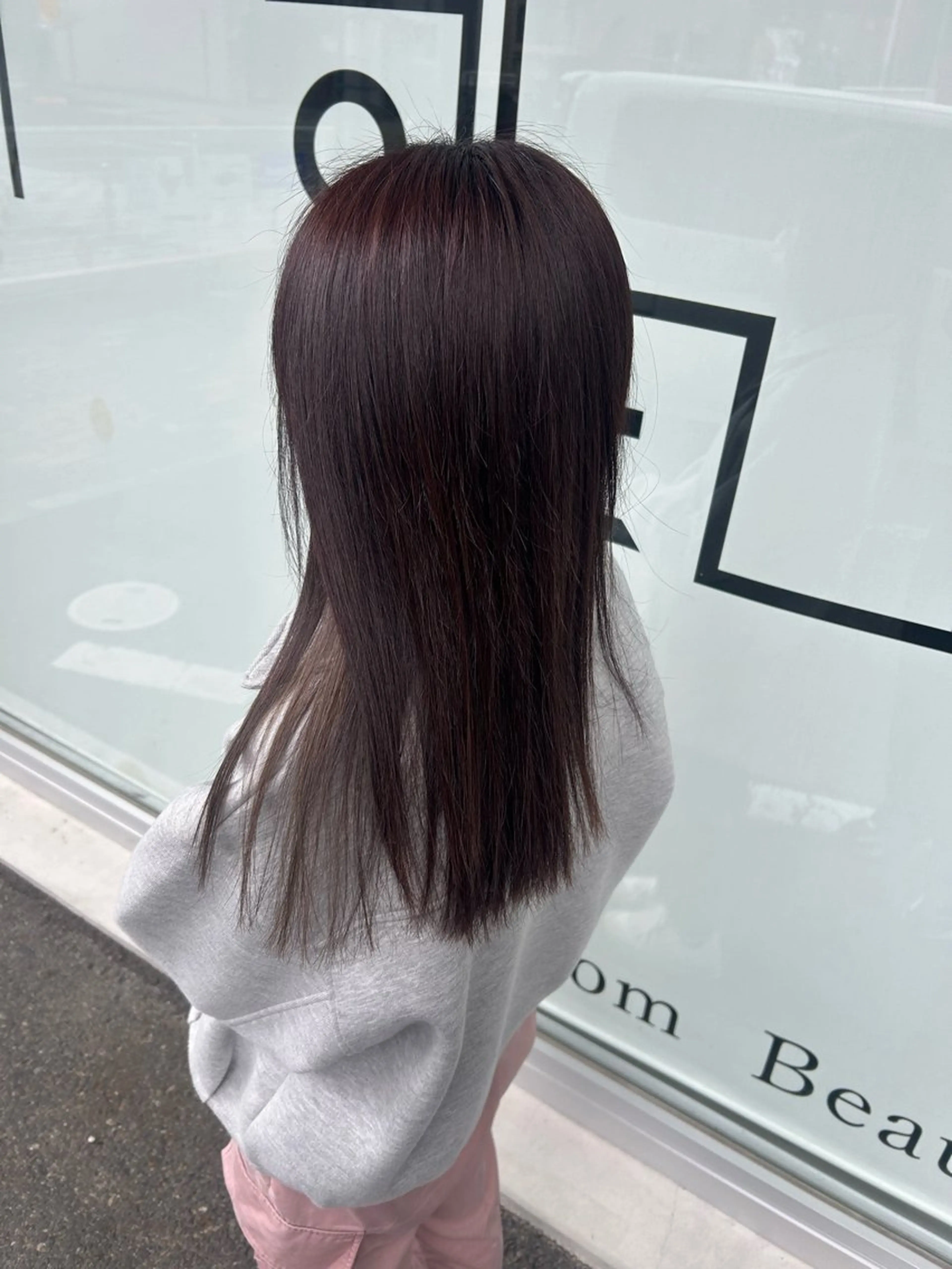 ミディアム カラー 凸凹 art所属・成田 有沙のヘアスタイル