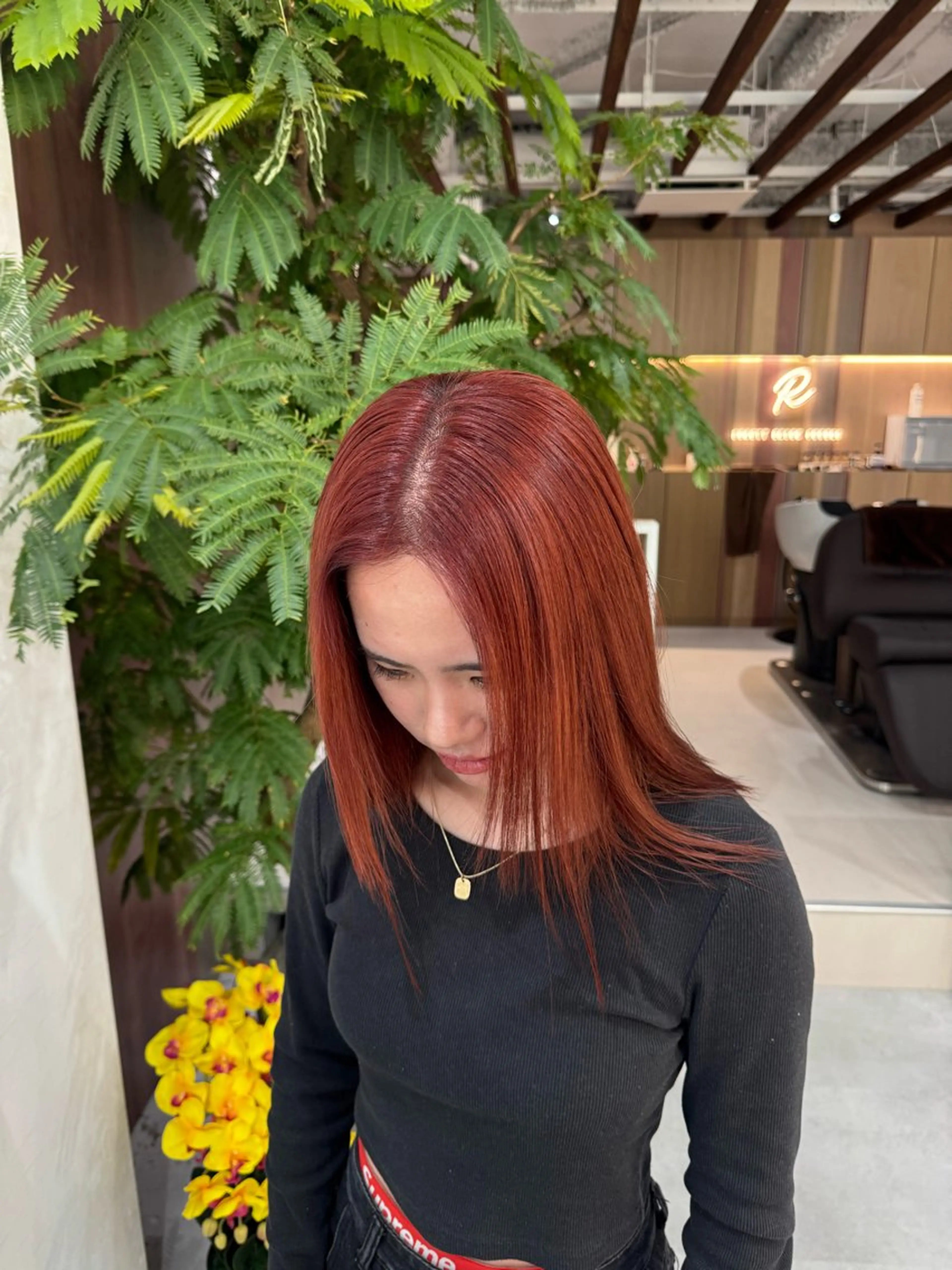 ミディアム ヘアカラー R BEAUTY MAIのヘアスタイル