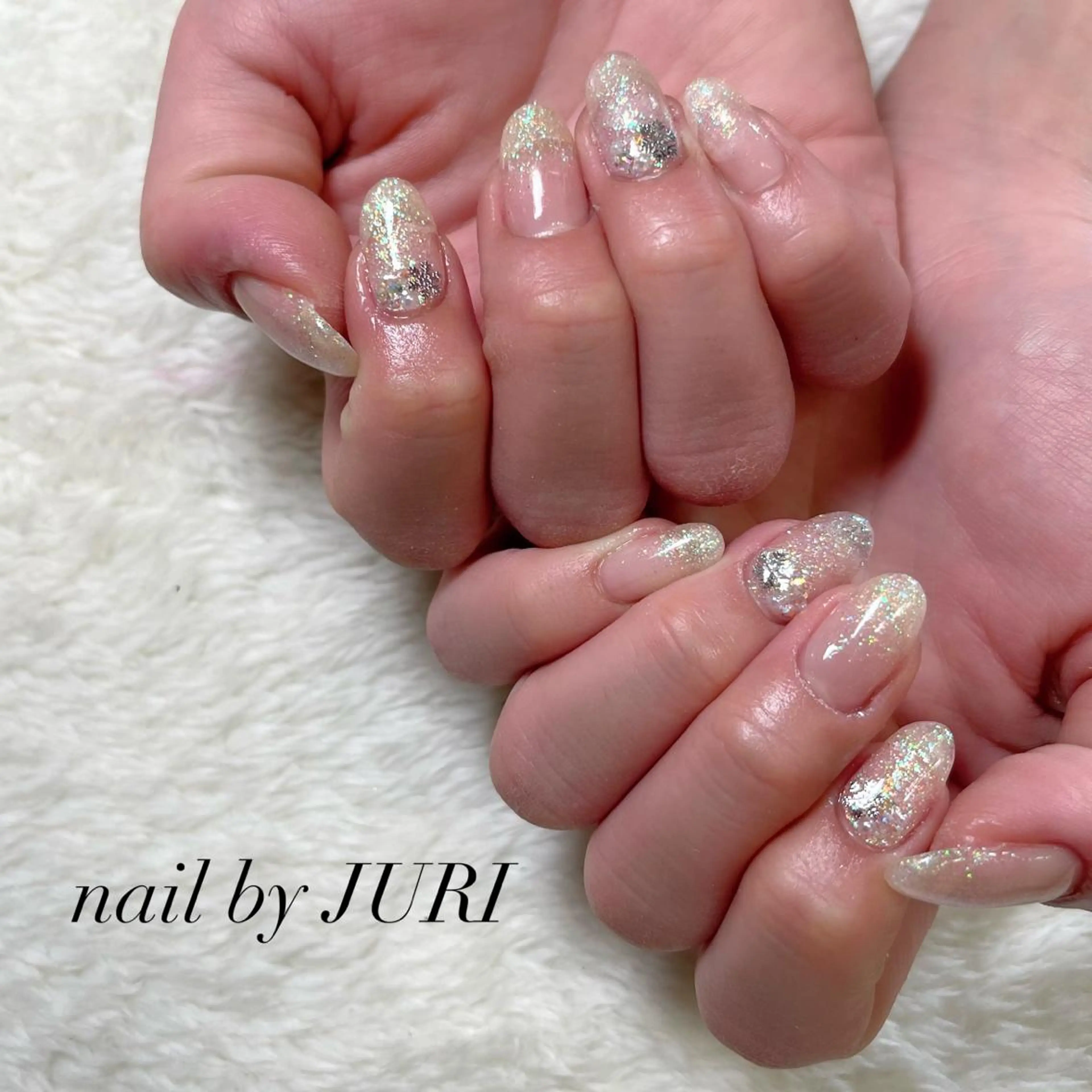 ネイル フットネイル フレンチネイル ジェルネイル ラメ(グリッター) ラメグラデーション NEO Beauty Salon所属・𝐍𝐄𝐎 𝐉𝐔𝐑𝐈のネイルデザイン