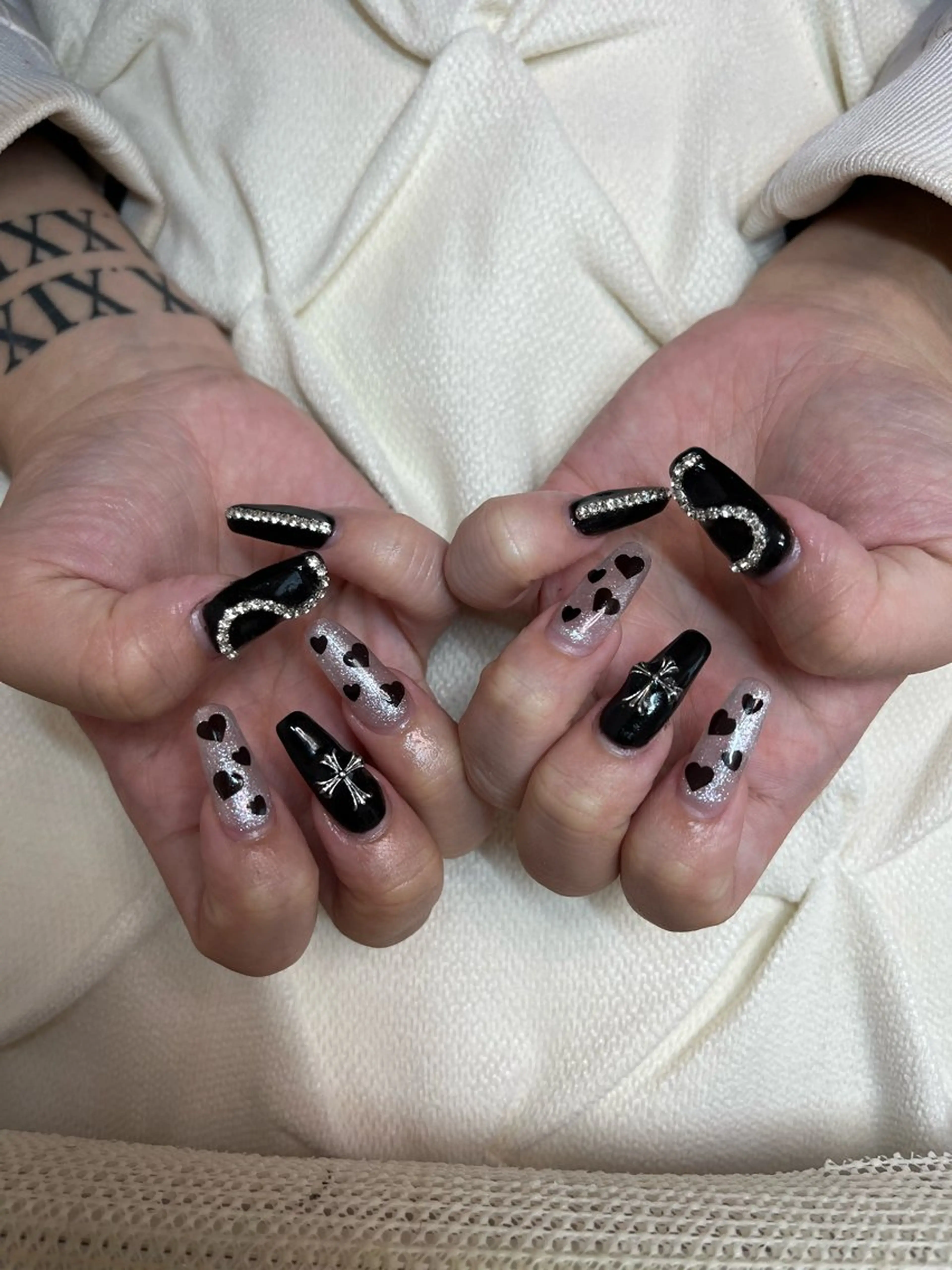 ネイル nail.salon .Reversalのネイルデザイン