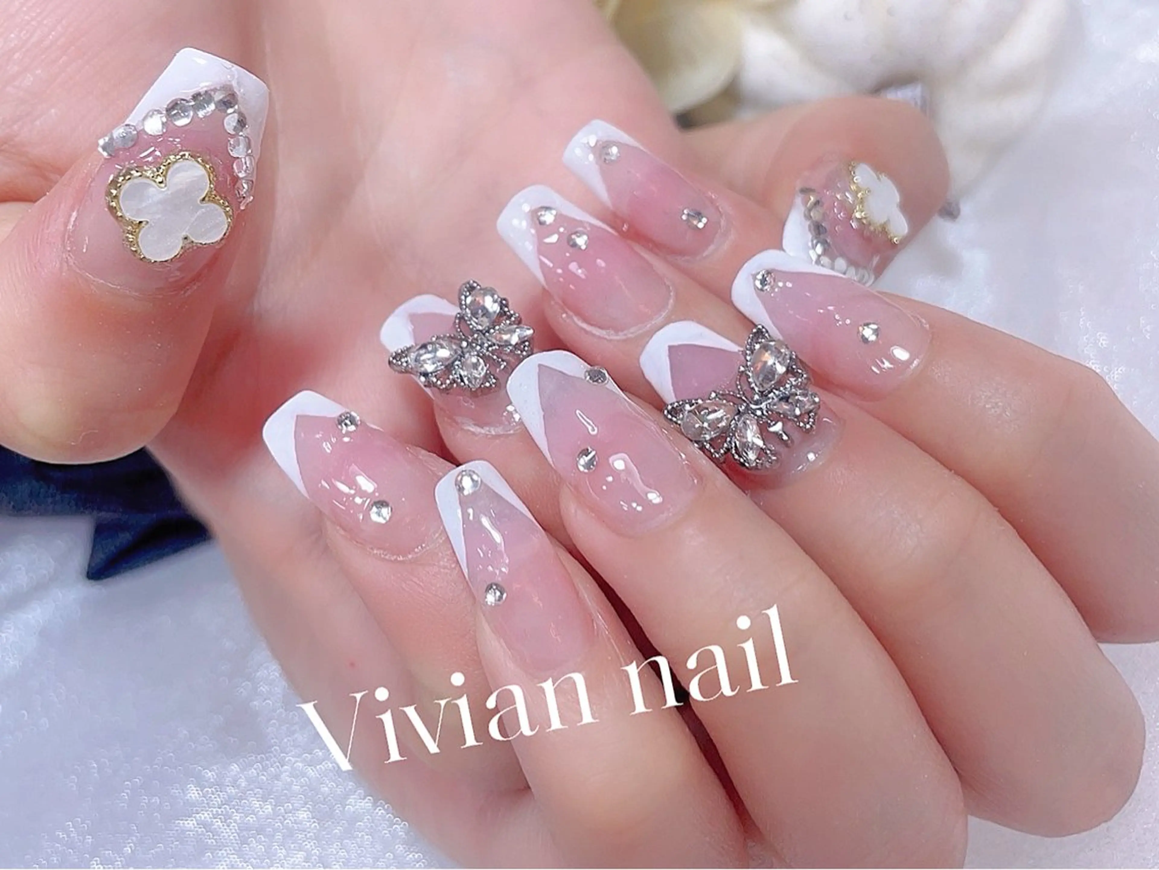 ネイル ハンドネイル リ サのネイルデザイン