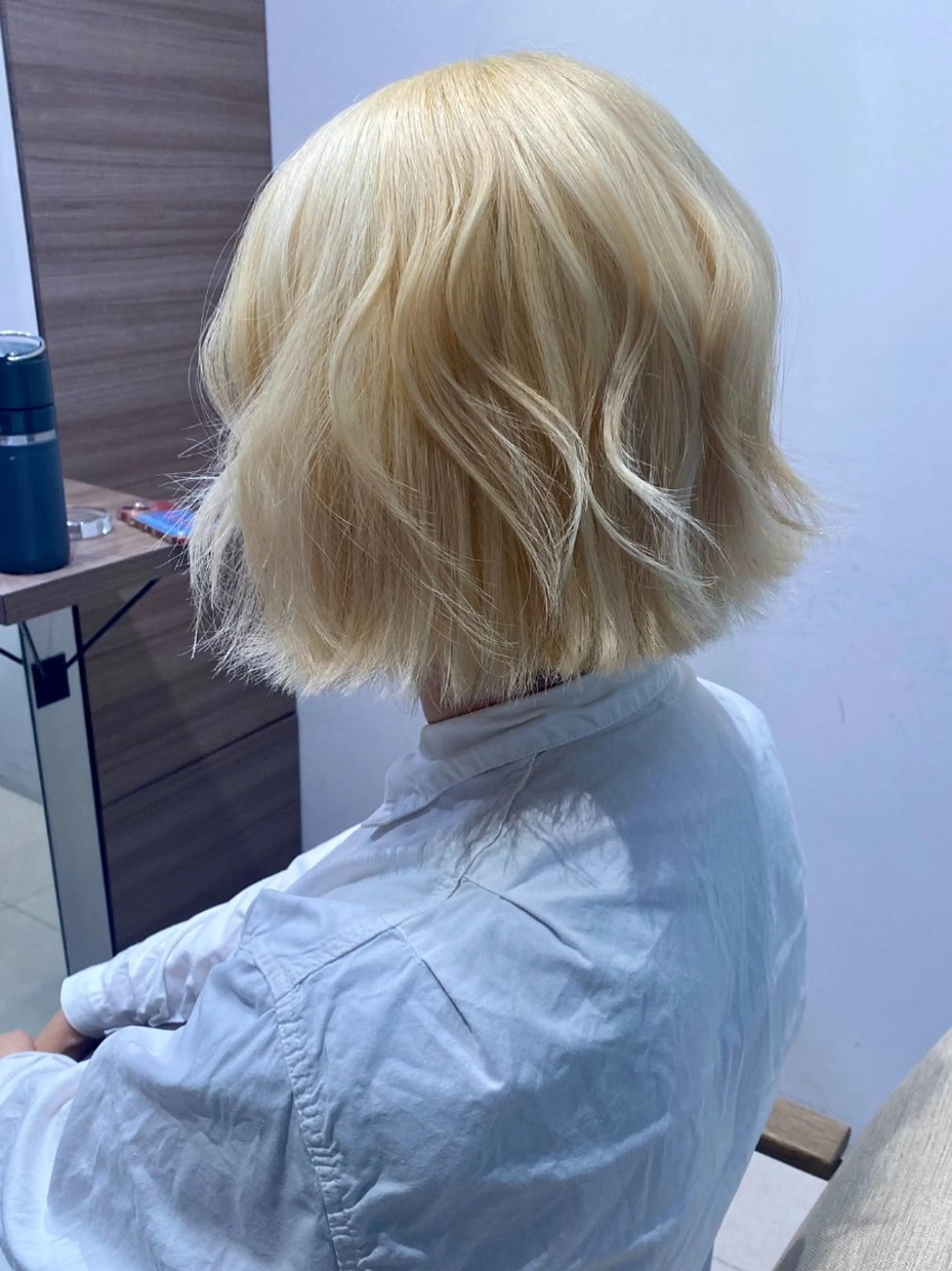 カラー ブロンド ヘアカラー AMELY所属・井出 くるみのヘアスタイル