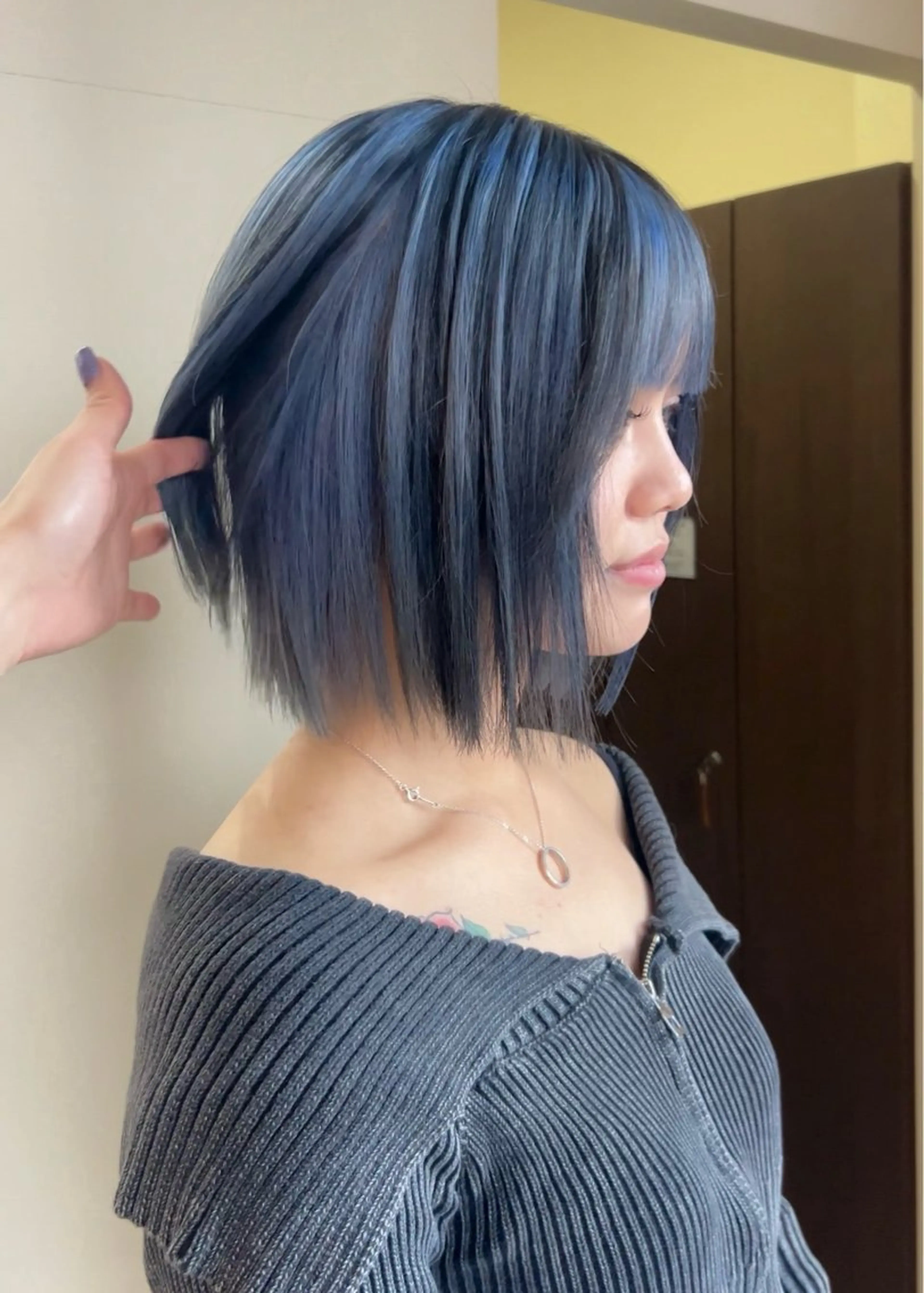 ショート カット ヘアカラー 譜久島 かりんのヘアスタイル