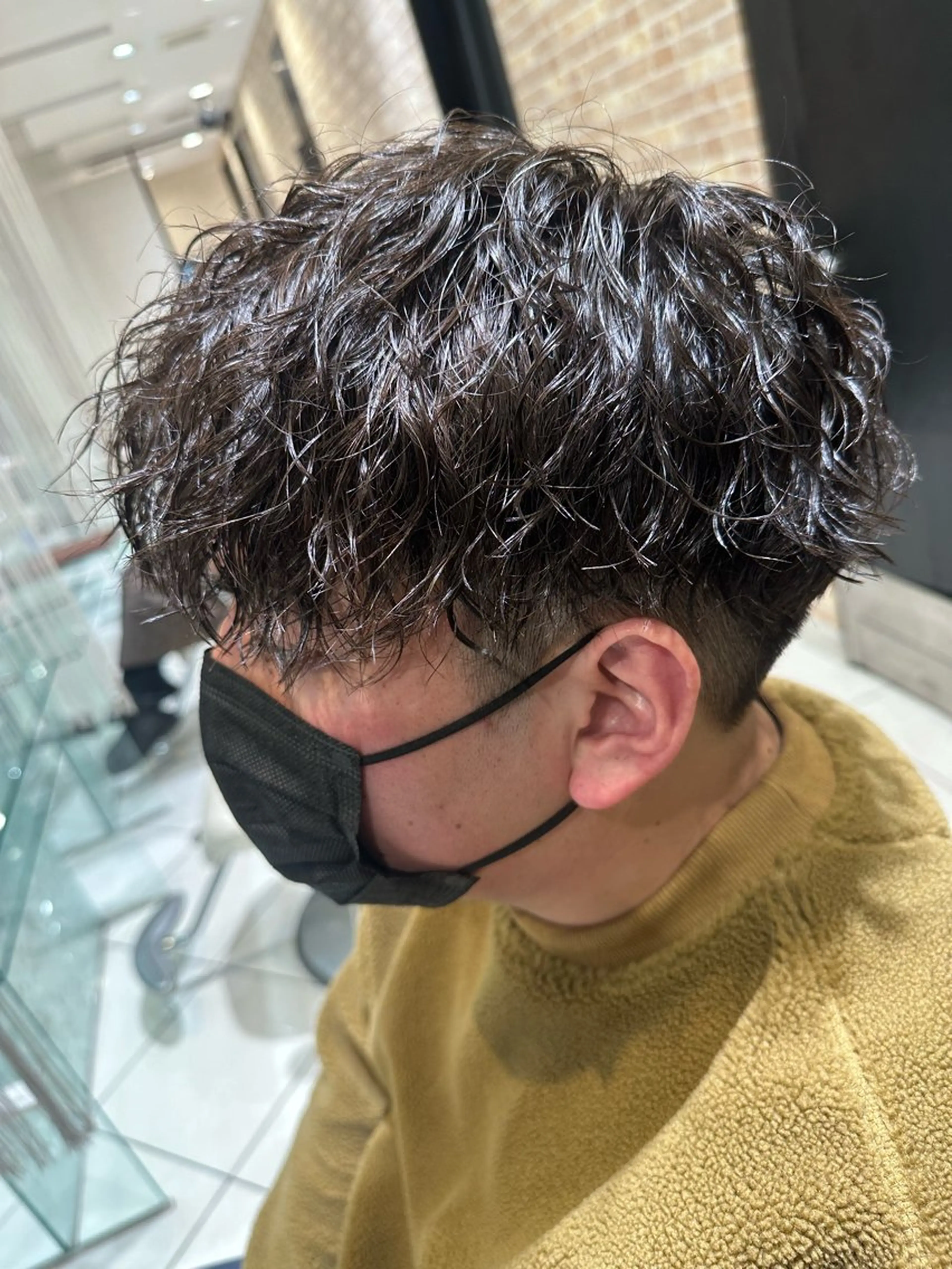 ショート パーマ メンズ メンズパーマ ツイストスパイラルパーマ 波巻きパーマ スパイラルパーマ 💈メンズ特化 美容師サキ💈のヘアスタイル