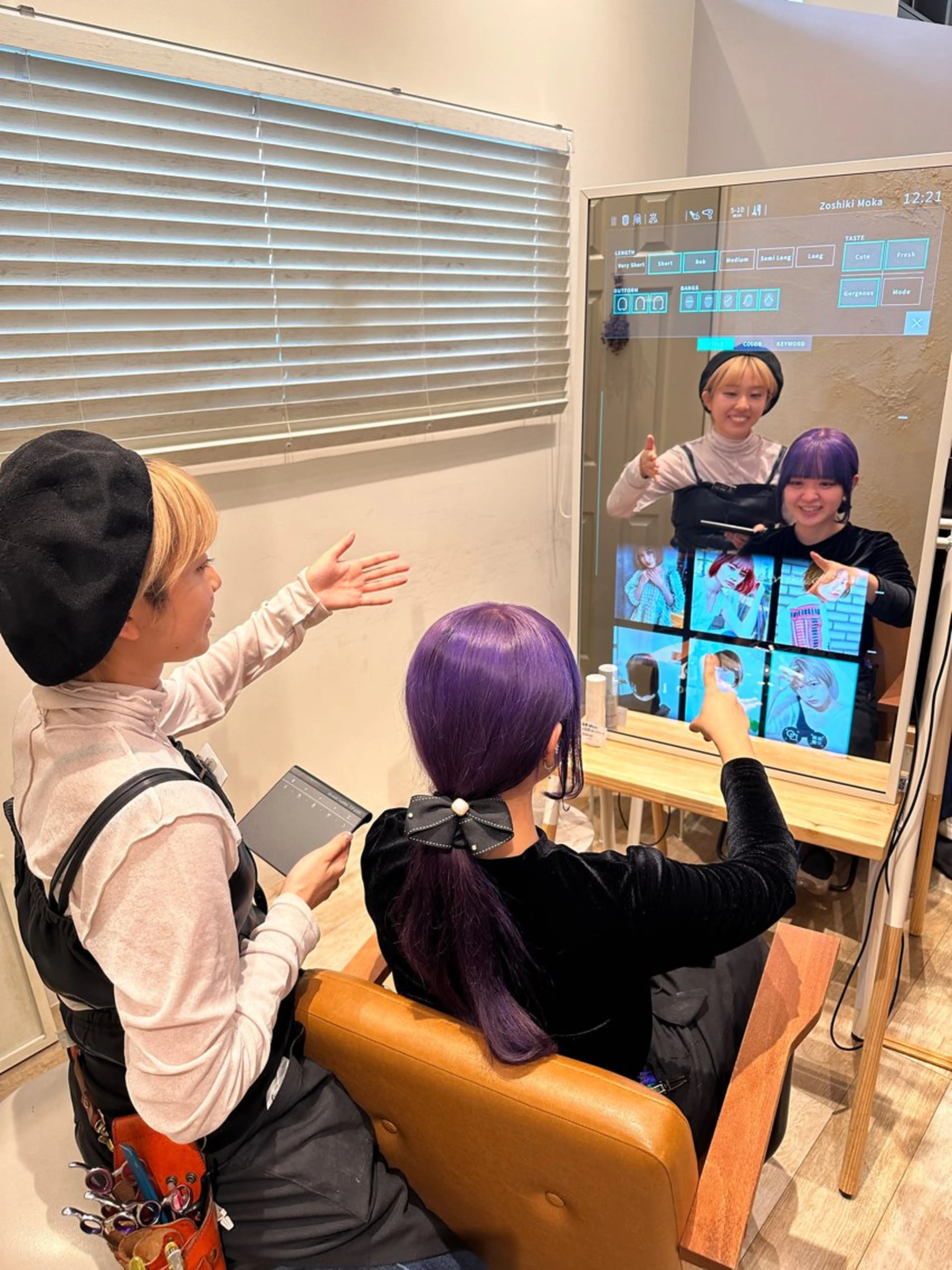 《ミニモセール》🤖AI搭載ミラー🪞✨️で次世代カウンセリング🤍カット＋カラー＋4stepトリートメントの写真