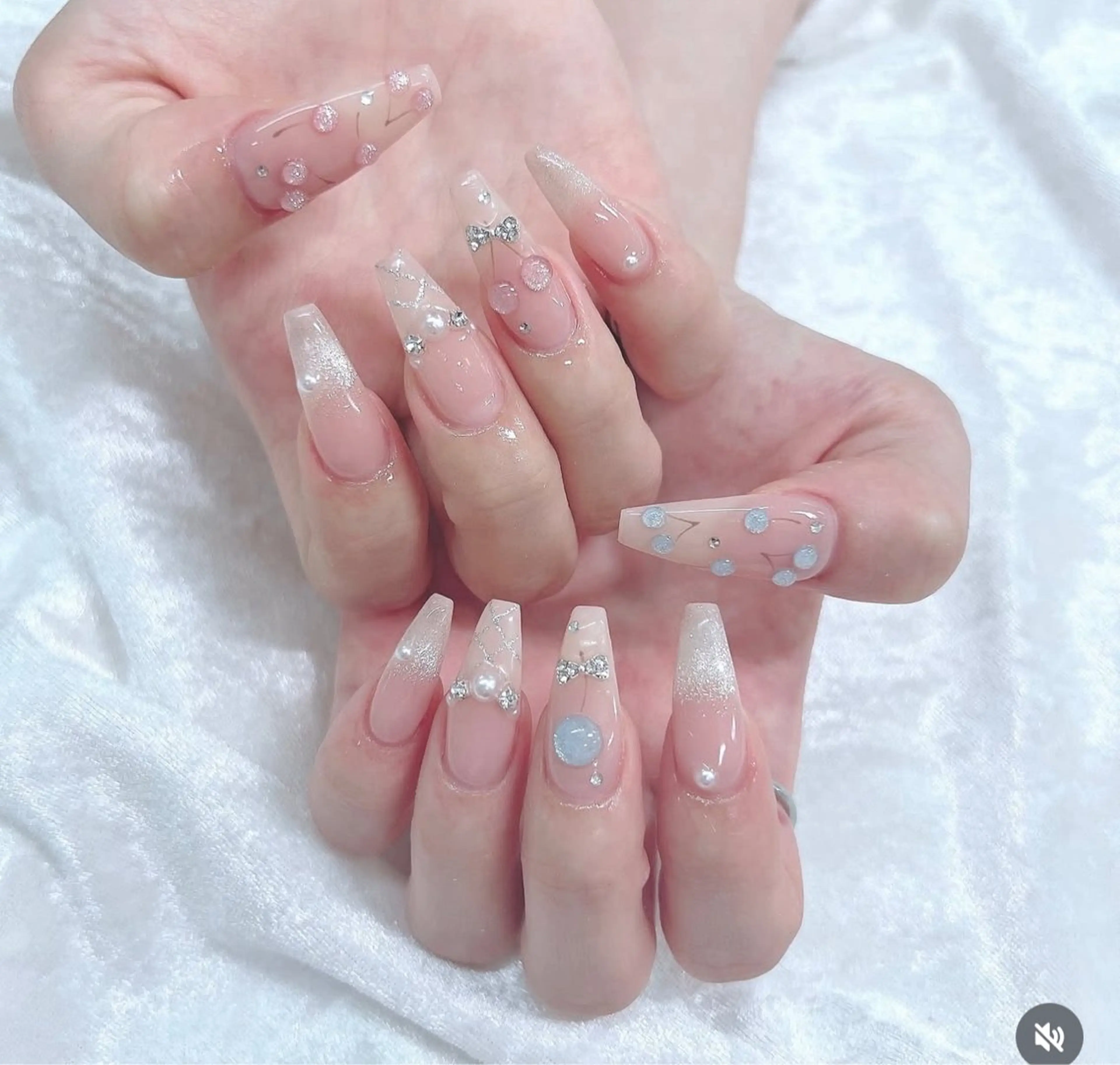 ネイル ジェルネイル 韓国ネイル マグネットネイル ネイルチップ 冬ネイル Lenie Nail Salonのネイルデザイン